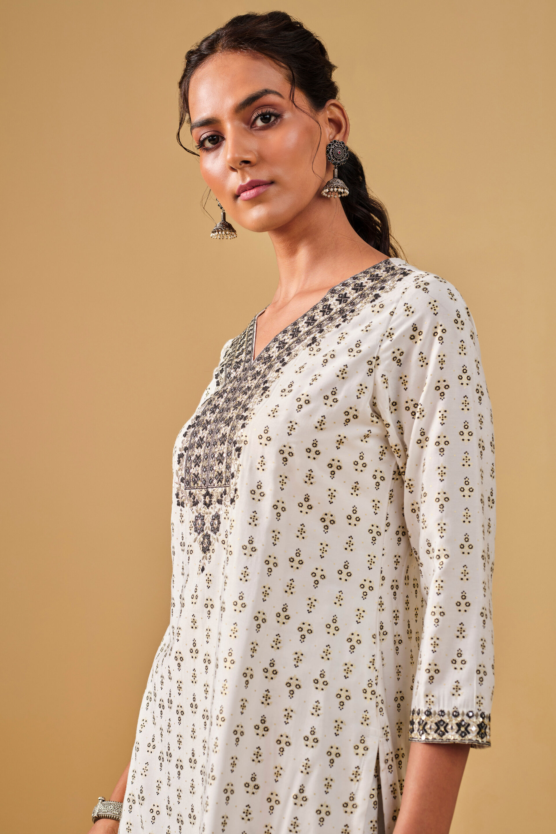 Embroidered White Kurta Set, Off White, image 7