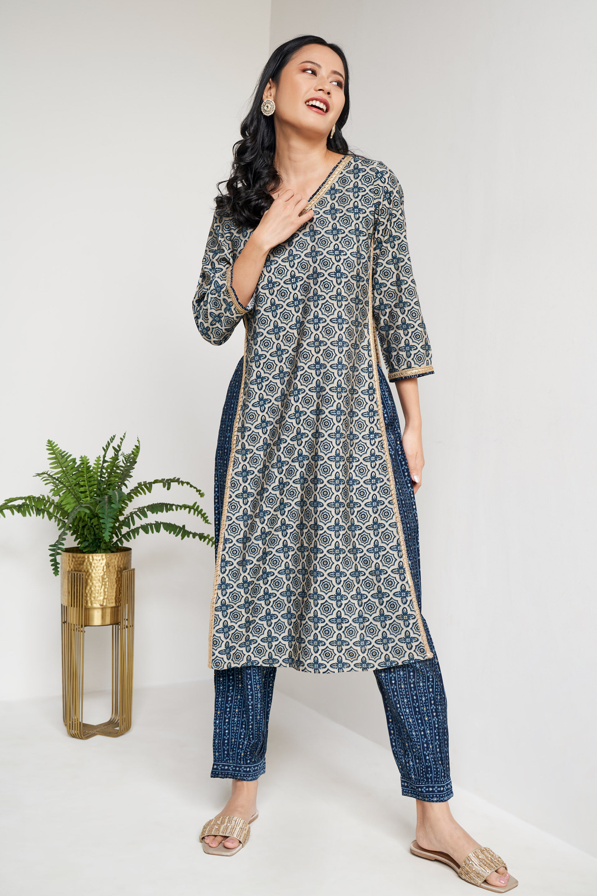 Dark Blue Geometric Lace Straight Set, Dark Blue, image 3