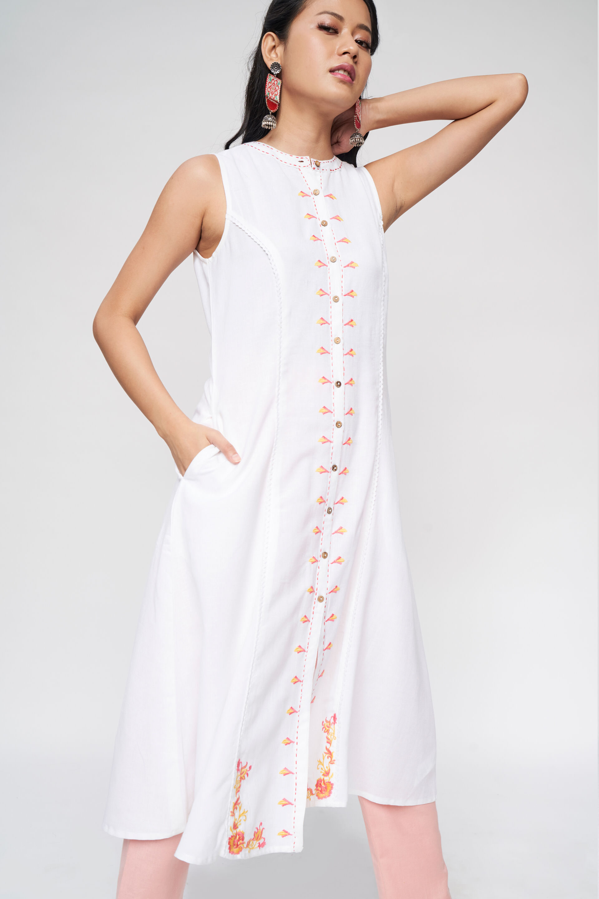 Global desi white kurti discount