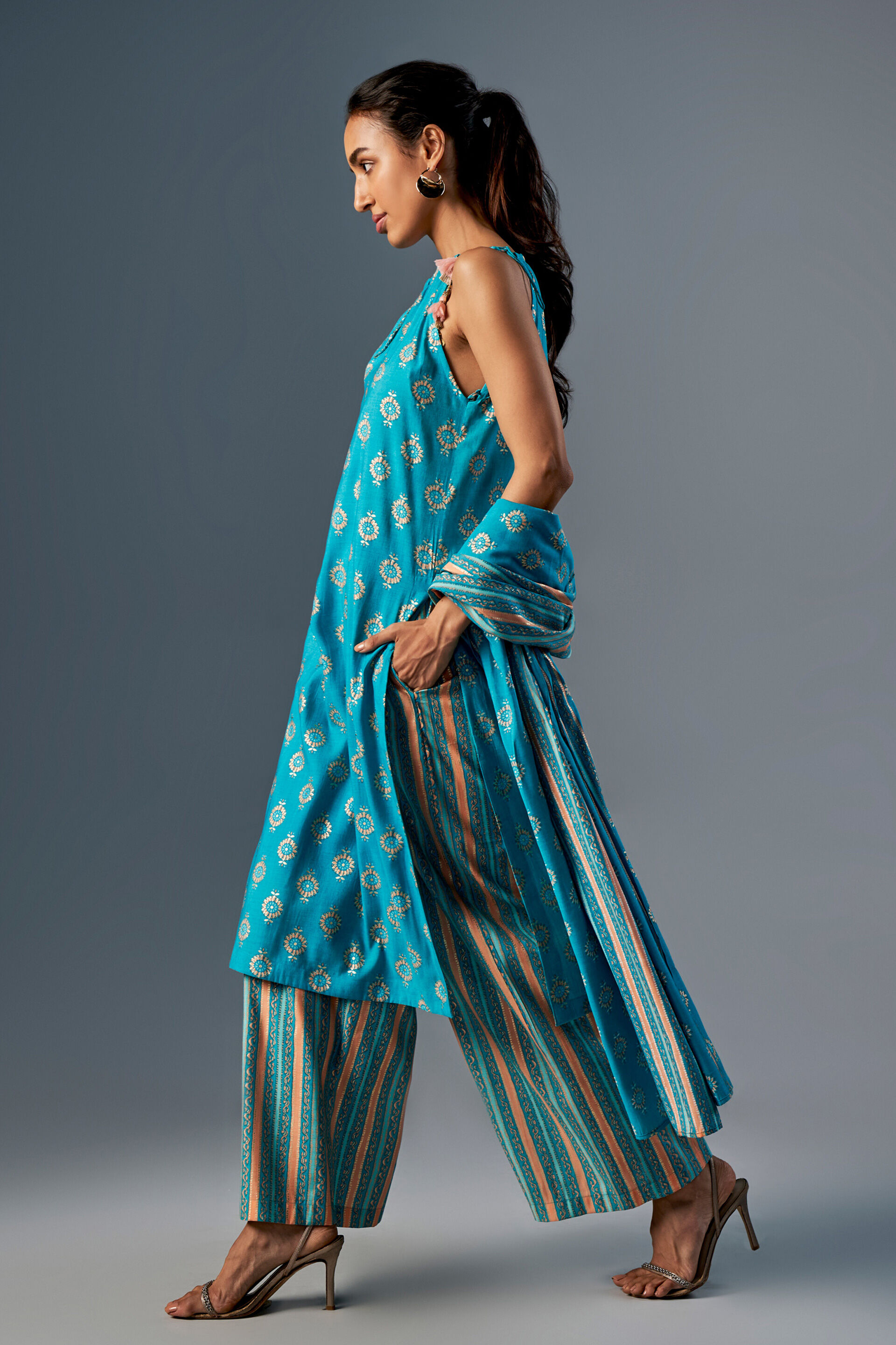 The Blue's Hue Set, Turquoise, image 3