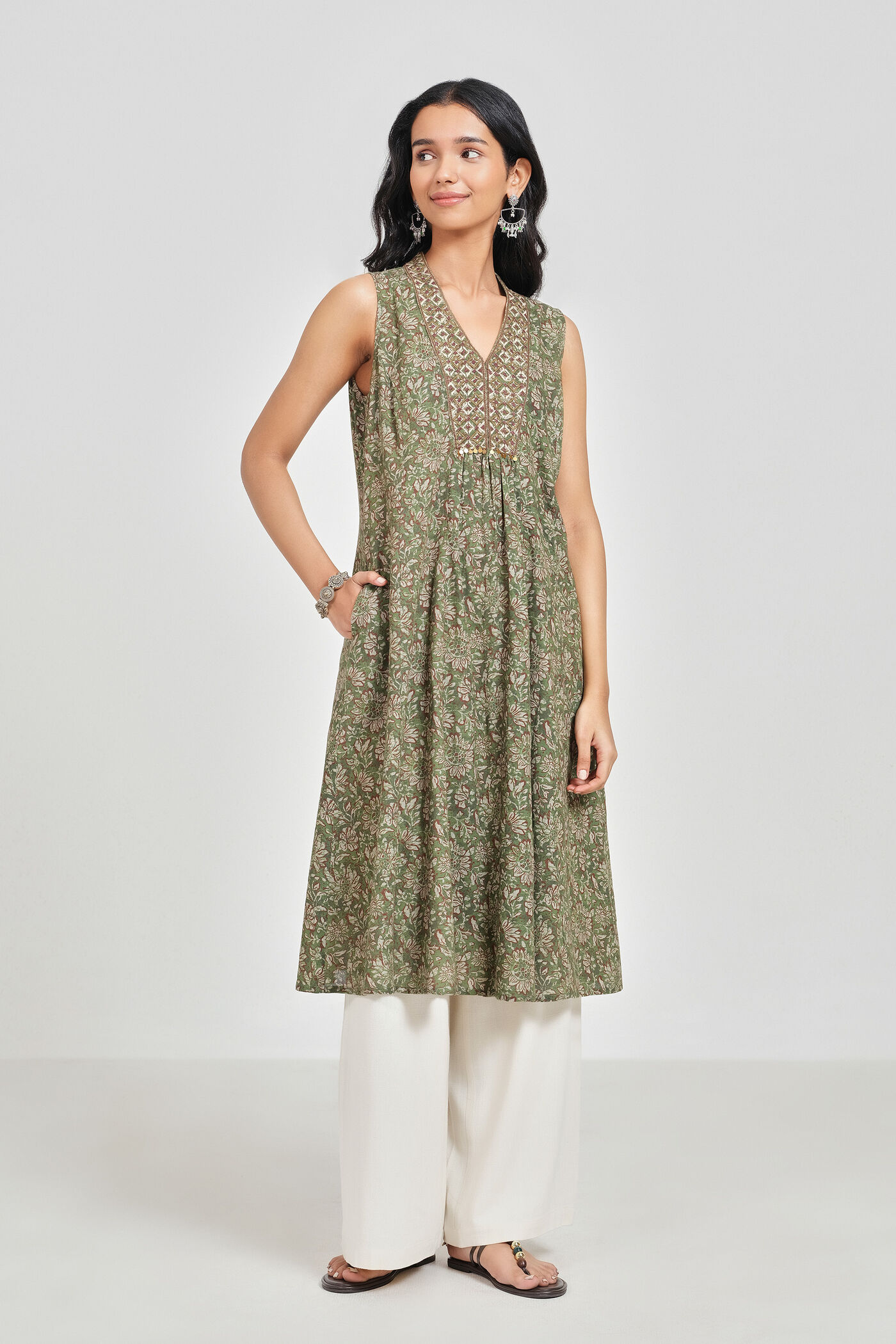 Bageecha Olive Kurta