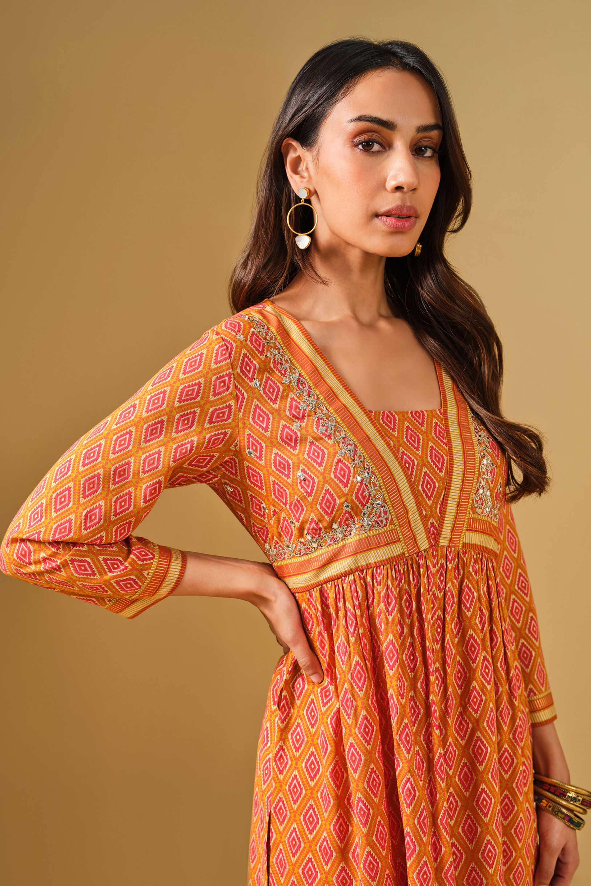 Geometric Print Orange Viscose Kurta Set, Orange, image 4