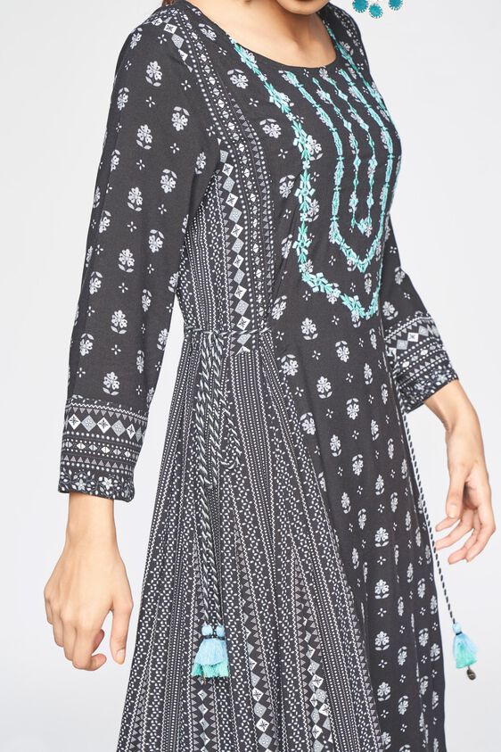 6 - Black Embroidered Fit and Flare Kurta, image 6