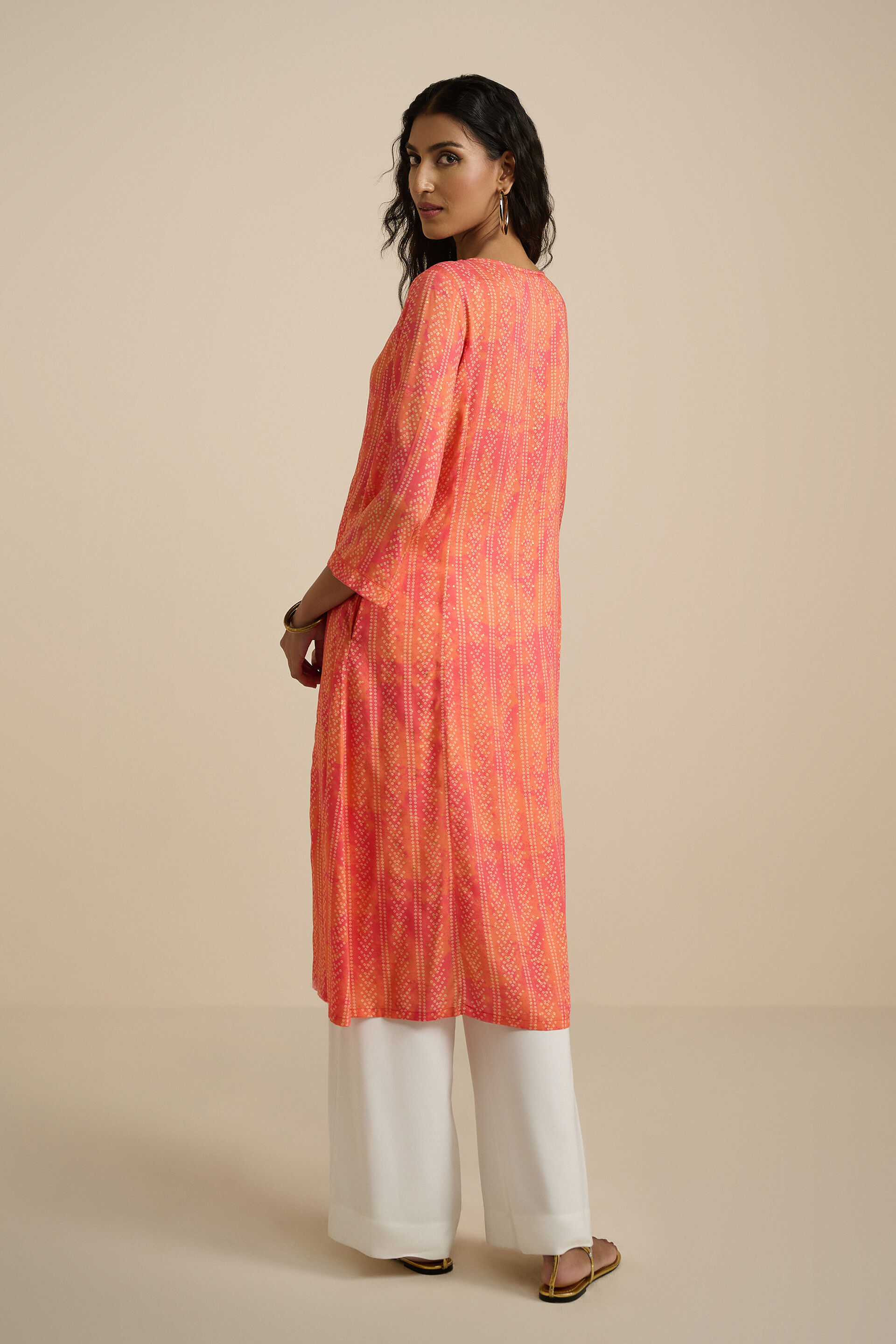 Saundhi Sa Modal Kurta, Coral, image 3