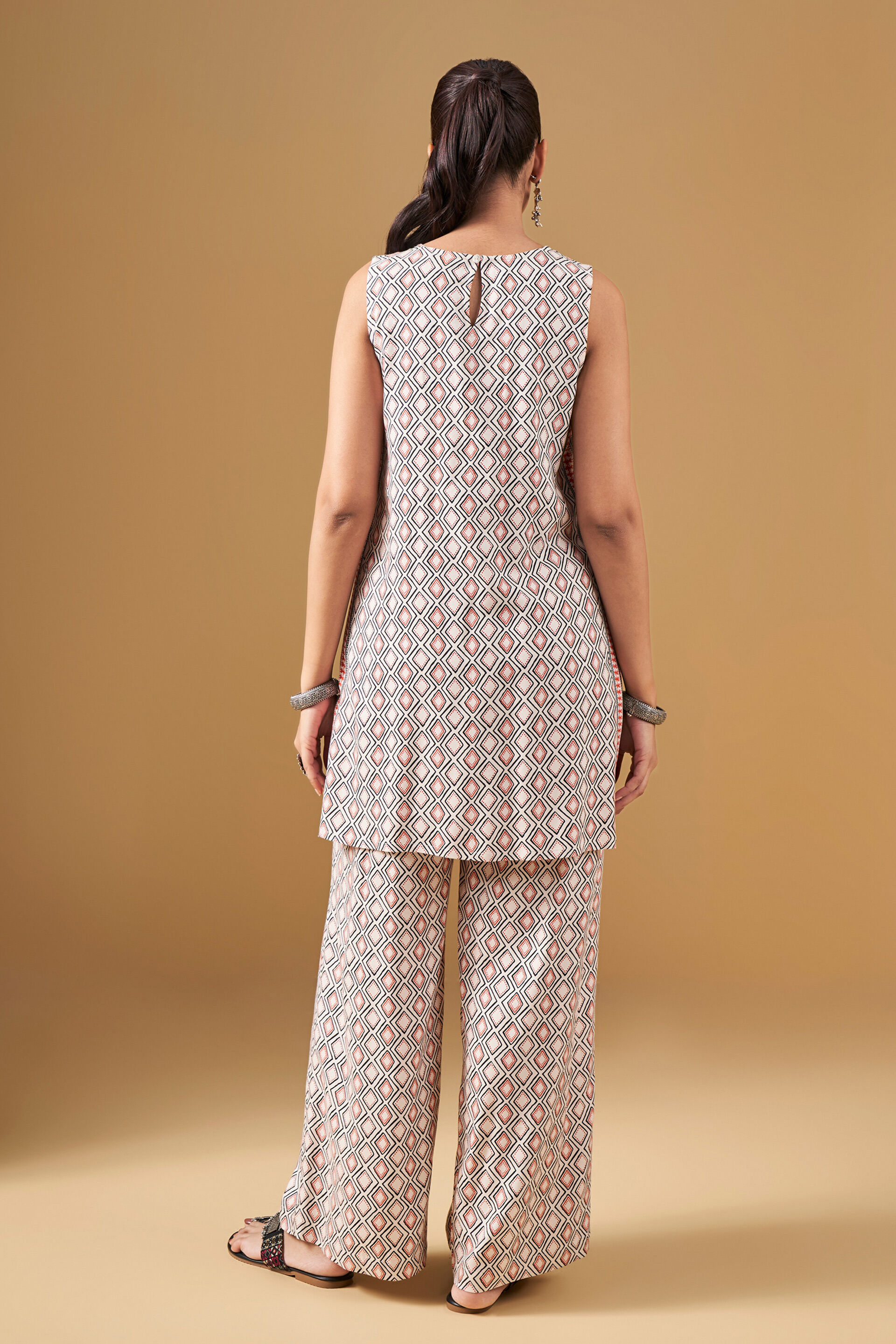 Geometric Print Off White Viscose Kurta Set, Off White, image 6