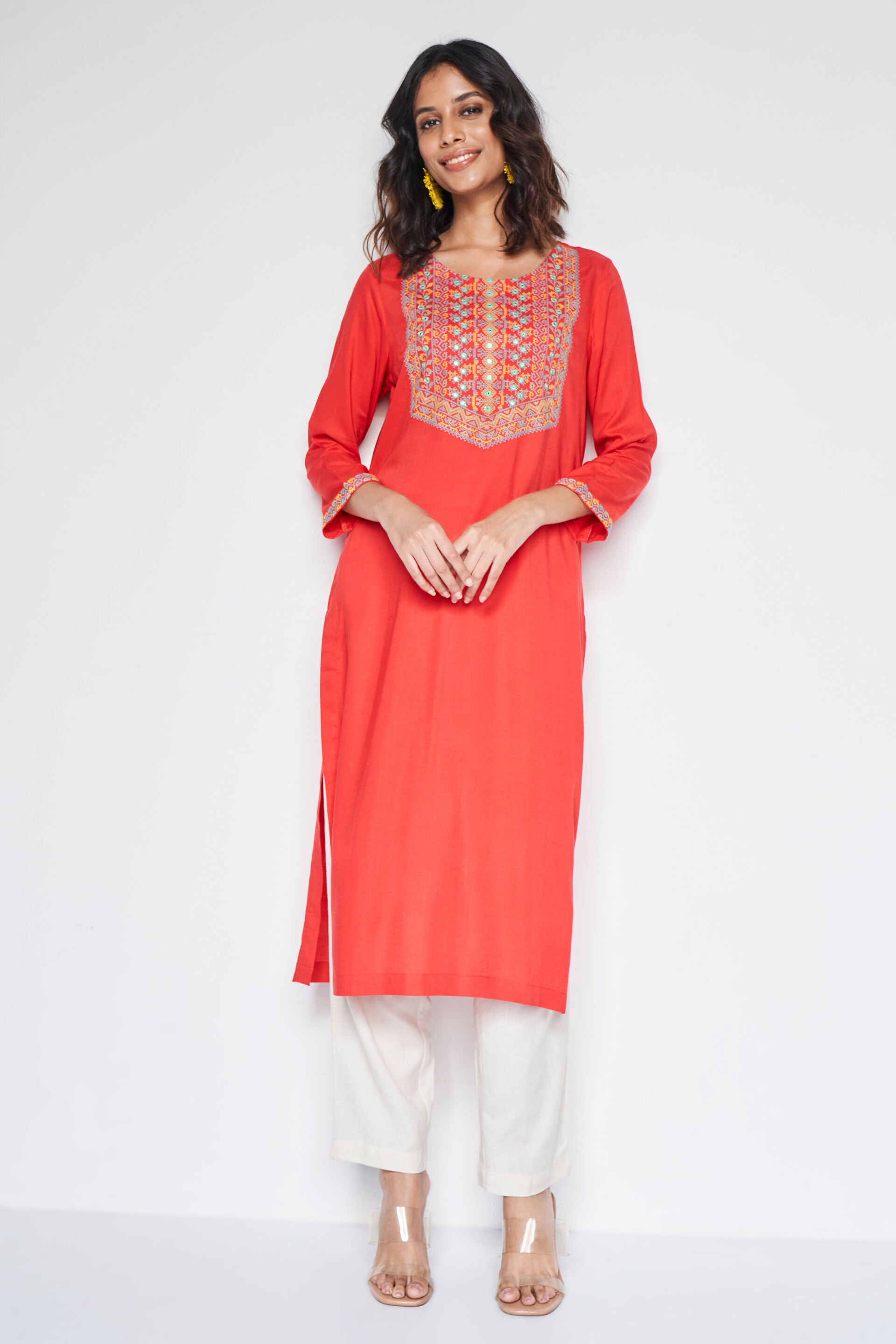 Pink Cotton Straight Solid Kurti With Pockets For Women