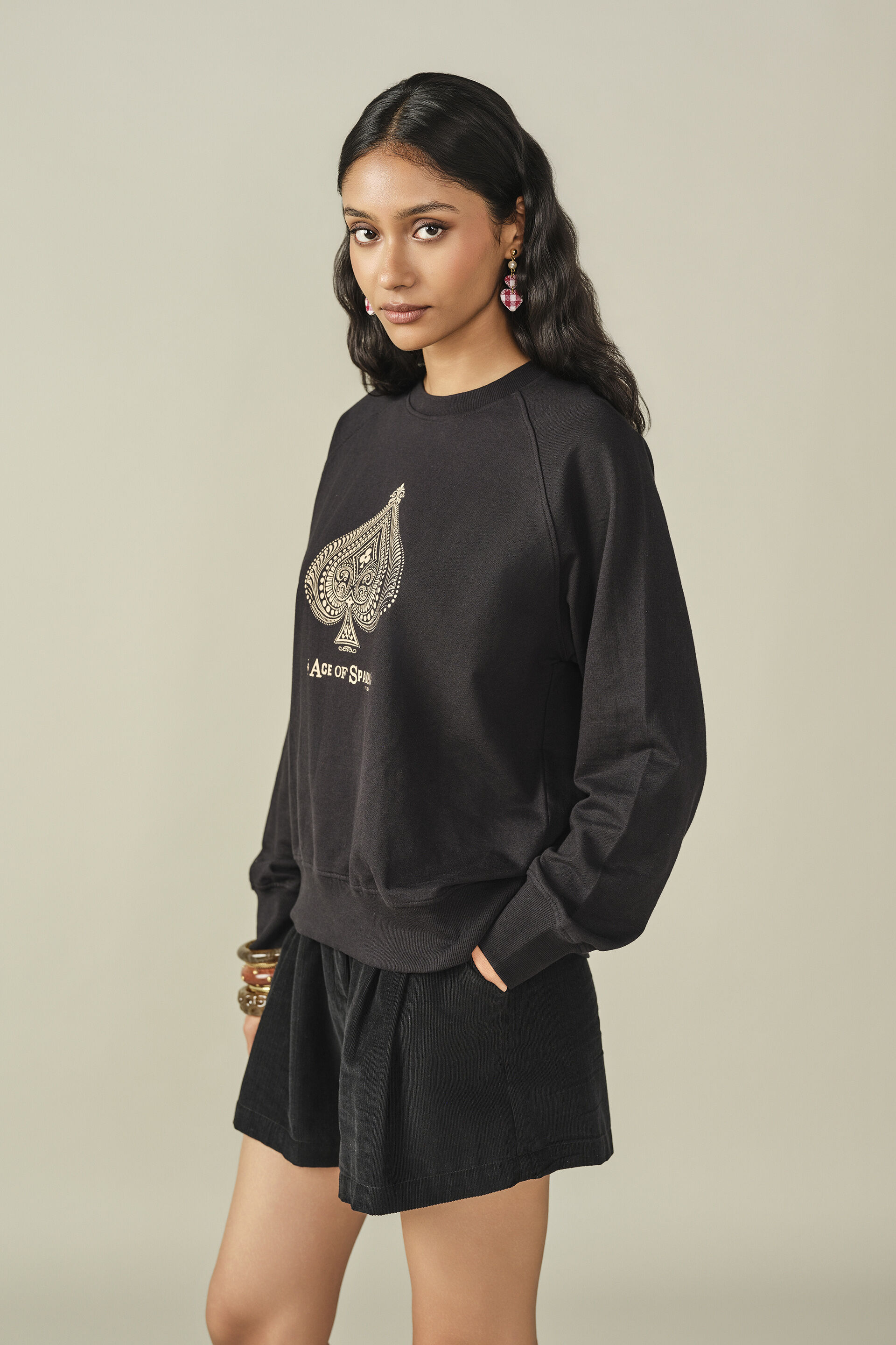 Oversized Sweatshirt in Black, Black, image 2