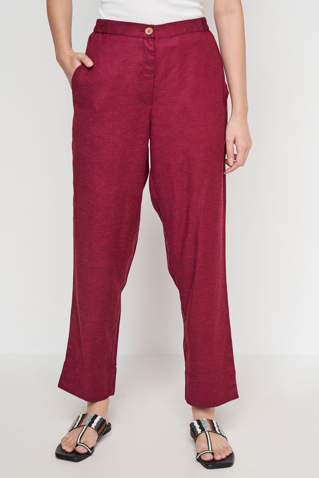 Solid Curved Bottom, Wine, image 1