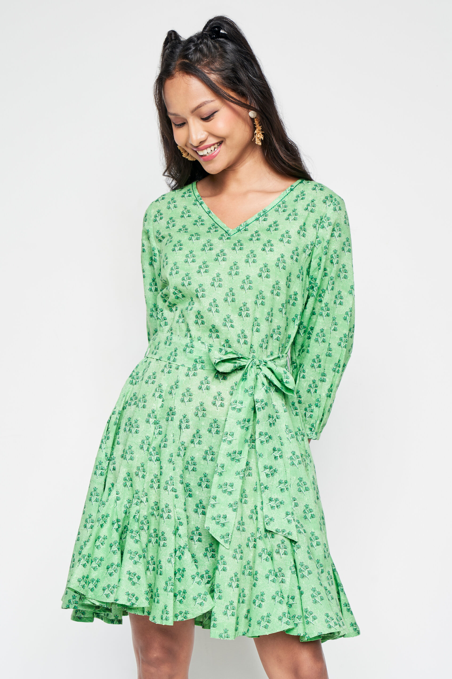 Float Energy Flared Dress, Green, image 2