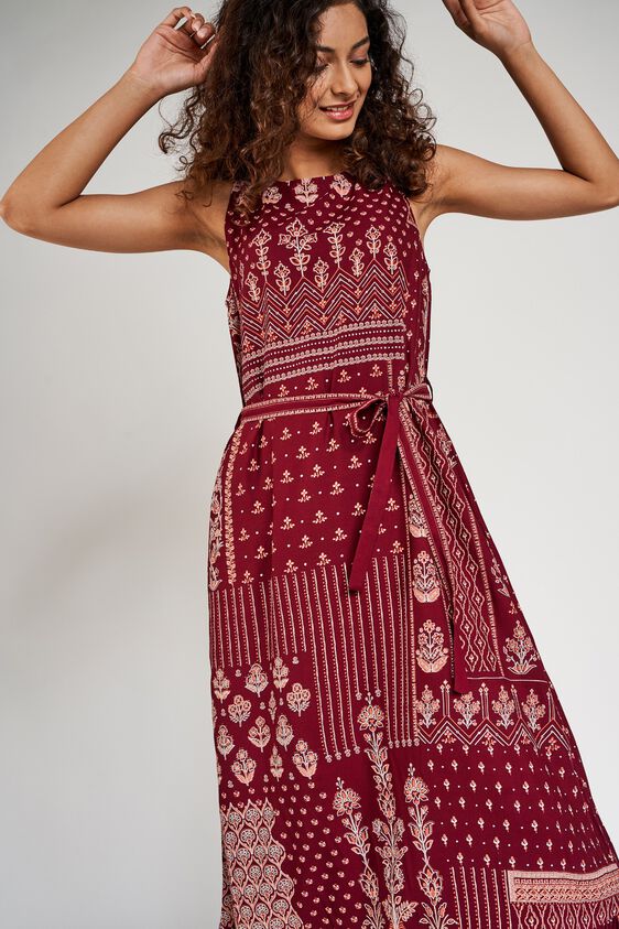 5 - Maroon Floral Printed Fit And Flare Dress, image 5