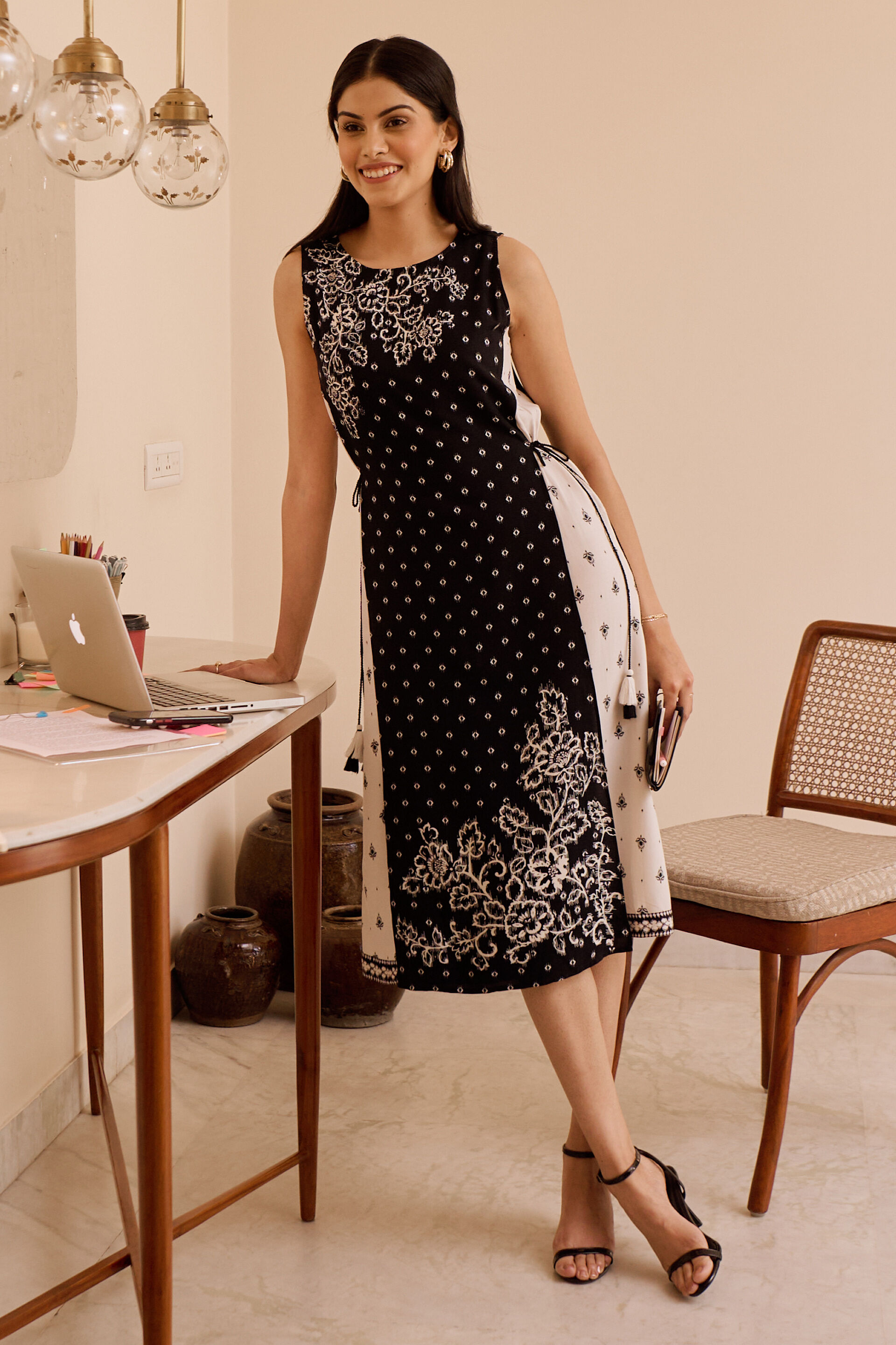 Buy 100% Cotton Printed Black Kurta Sets For Women Online