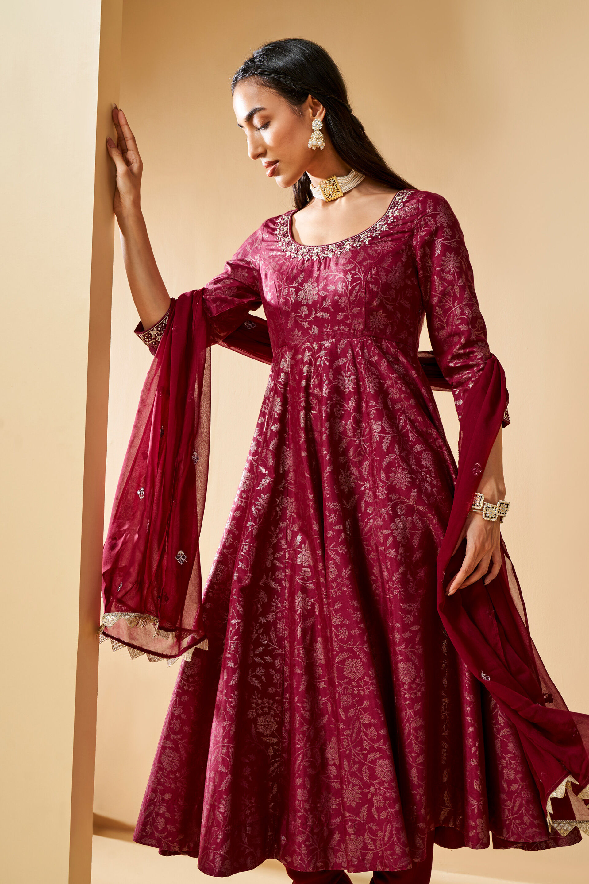 Floral Motif Festive Set, Maroon, image 3