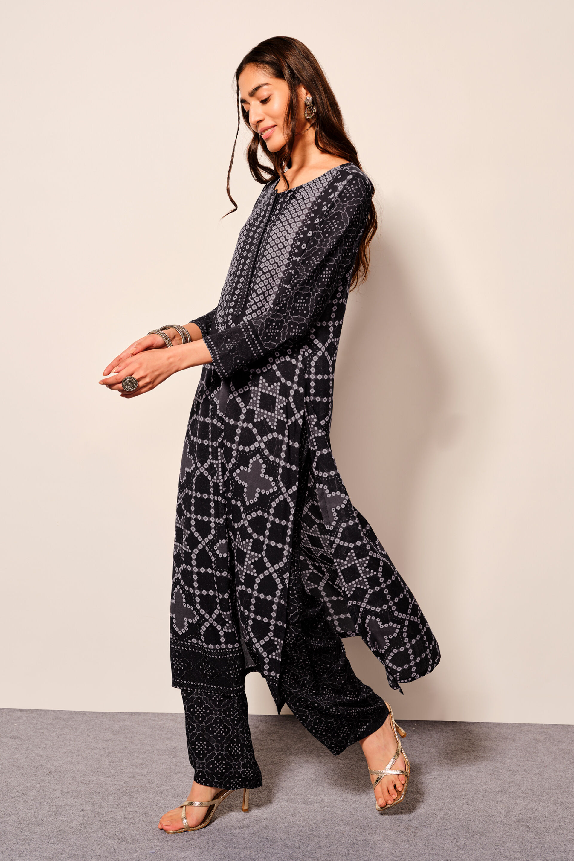 Dazzling Black Sequin Kurta Set, Black, image 2