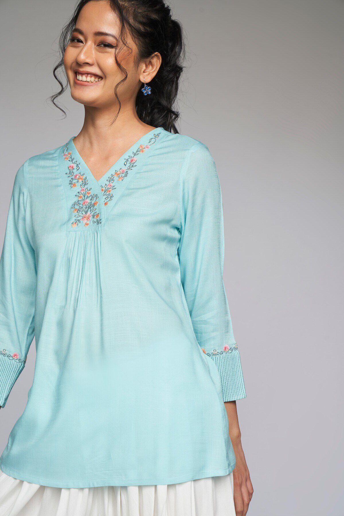 Aqua top womens clearance