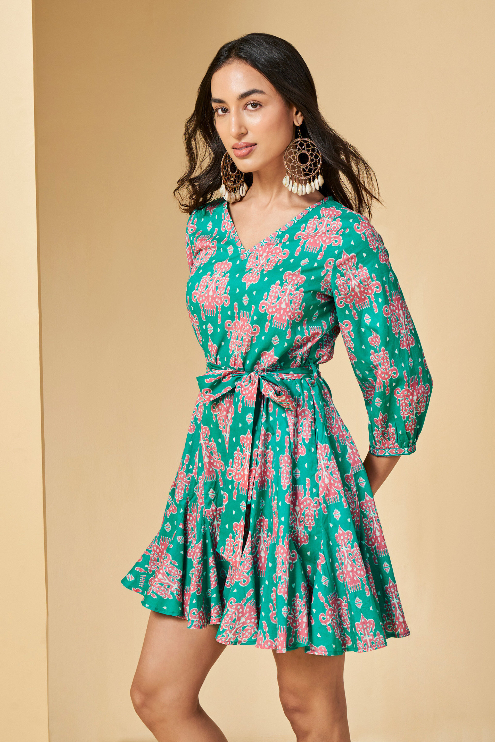 Short dress green 2025