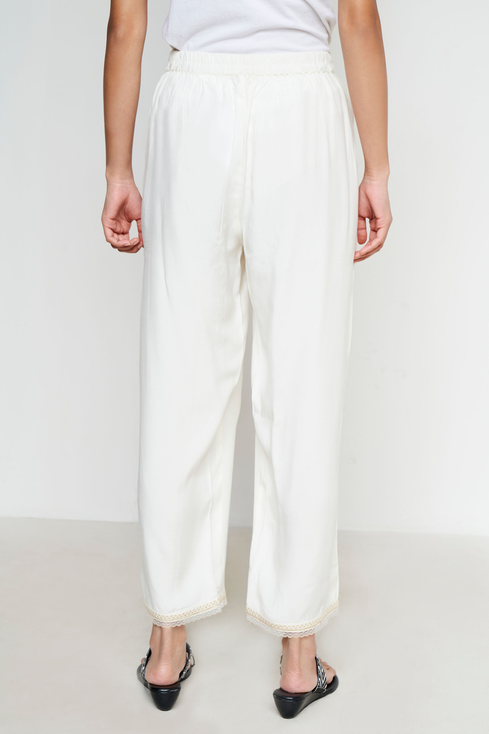 Off White Solid Lace Bottom, Off White, image 3