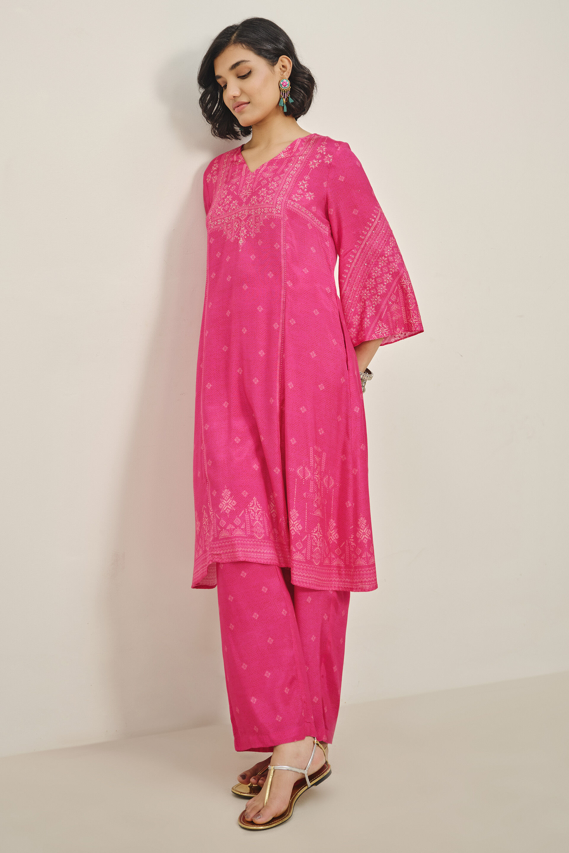 Fuchsia Fizayein Kurta Set