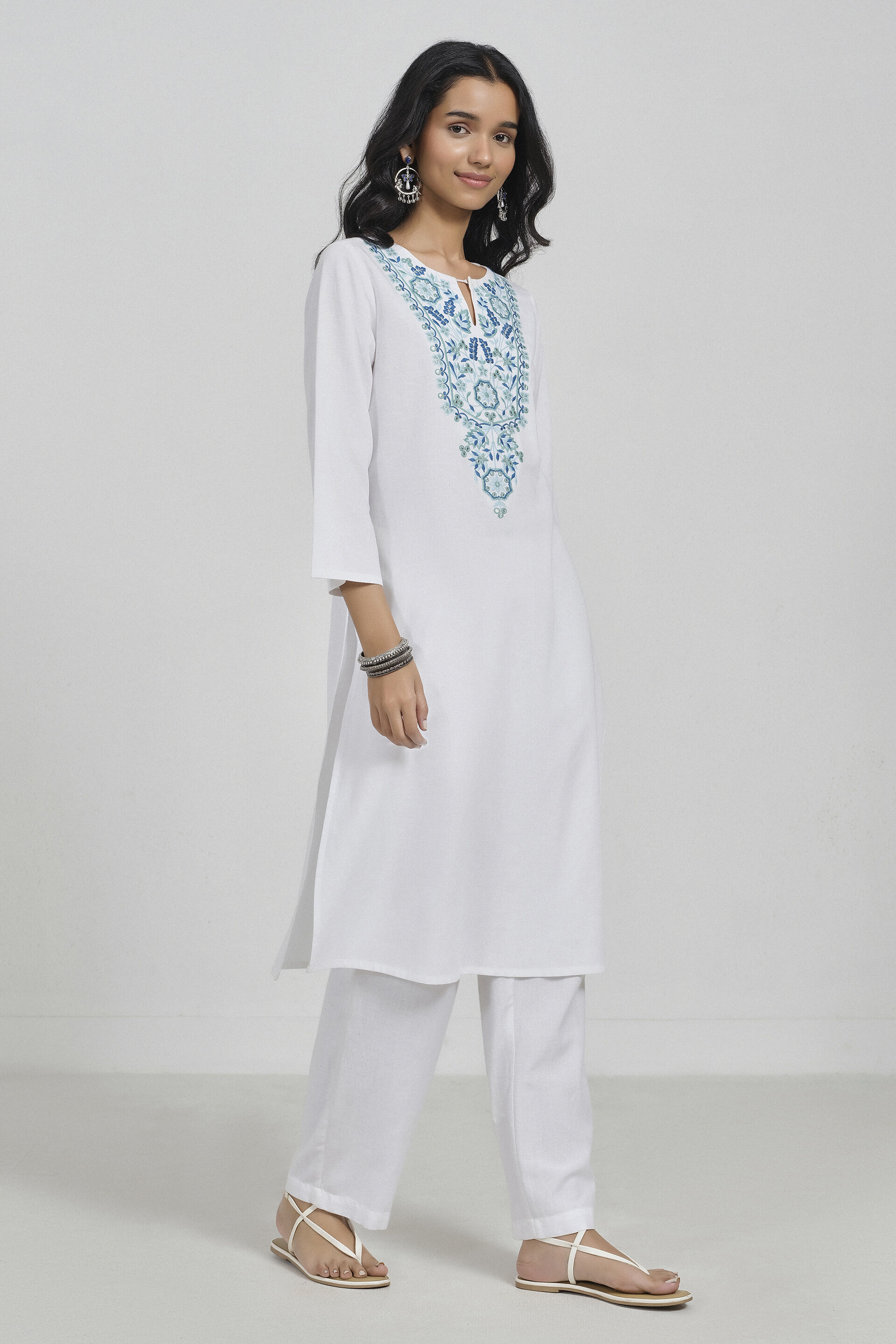 Safed Embroidered Kurta, White, image 2
