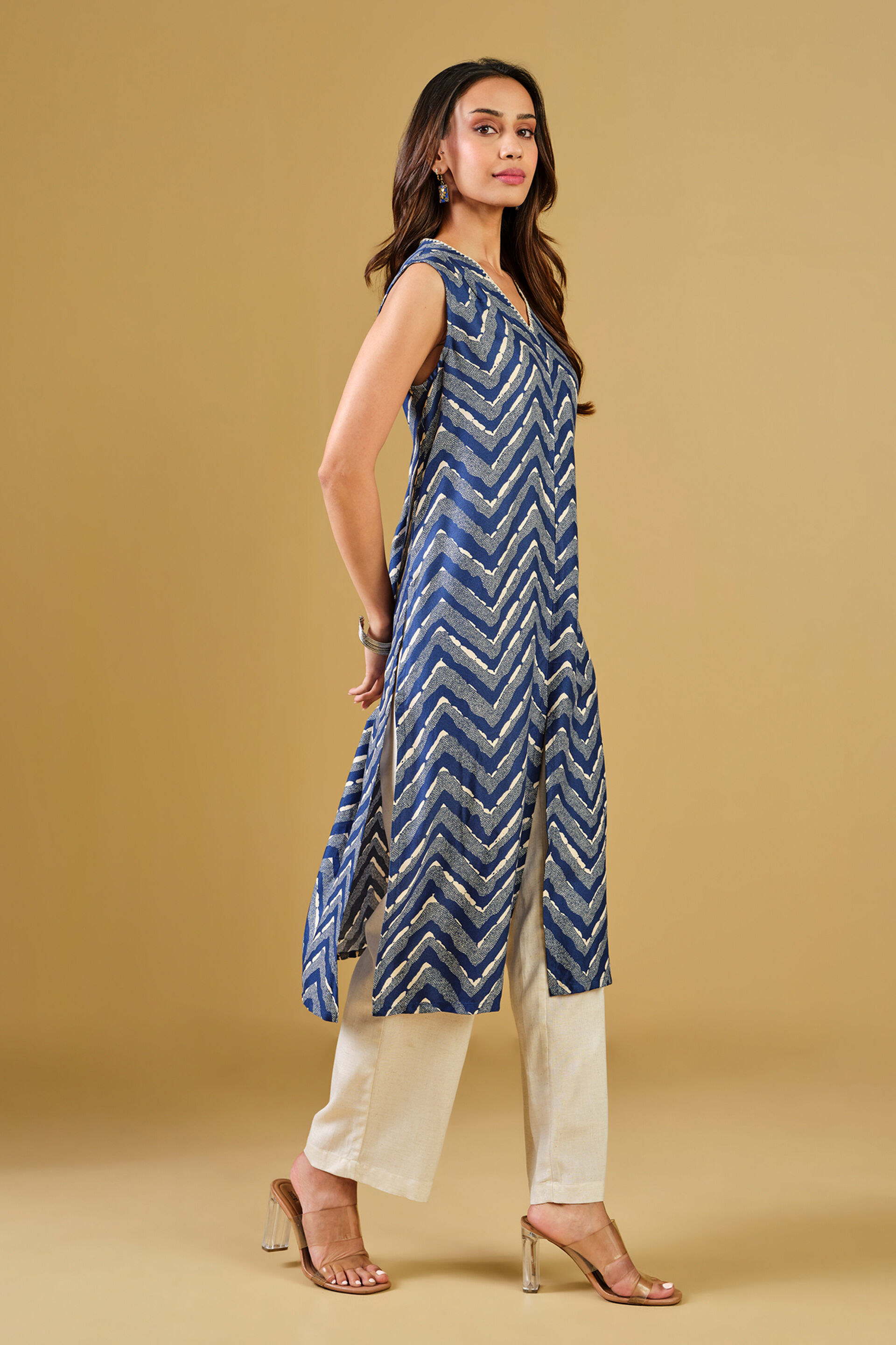 Abstract Print Blue Viscose Kurta, Blue, image 3
