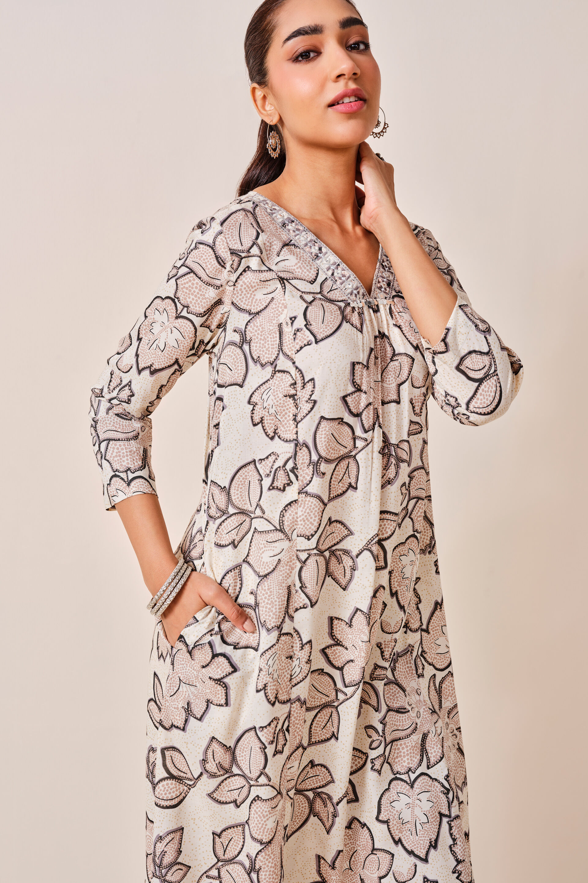 Off White Floral Print Viscose Kurta, Off White, image 5