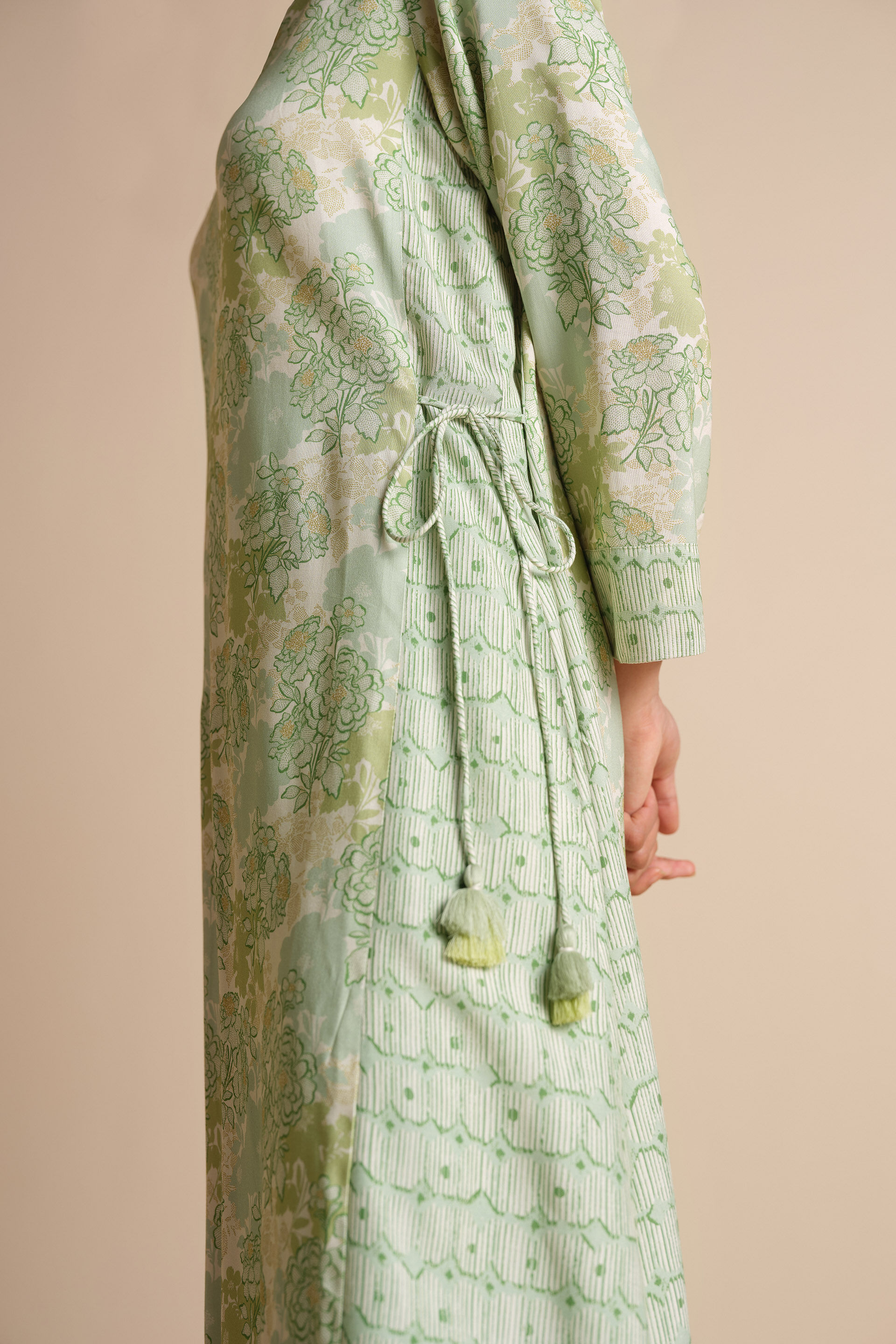 Buy Araya Kurta Online In India at Global Desi S25P3KU_SAGE_GREEN