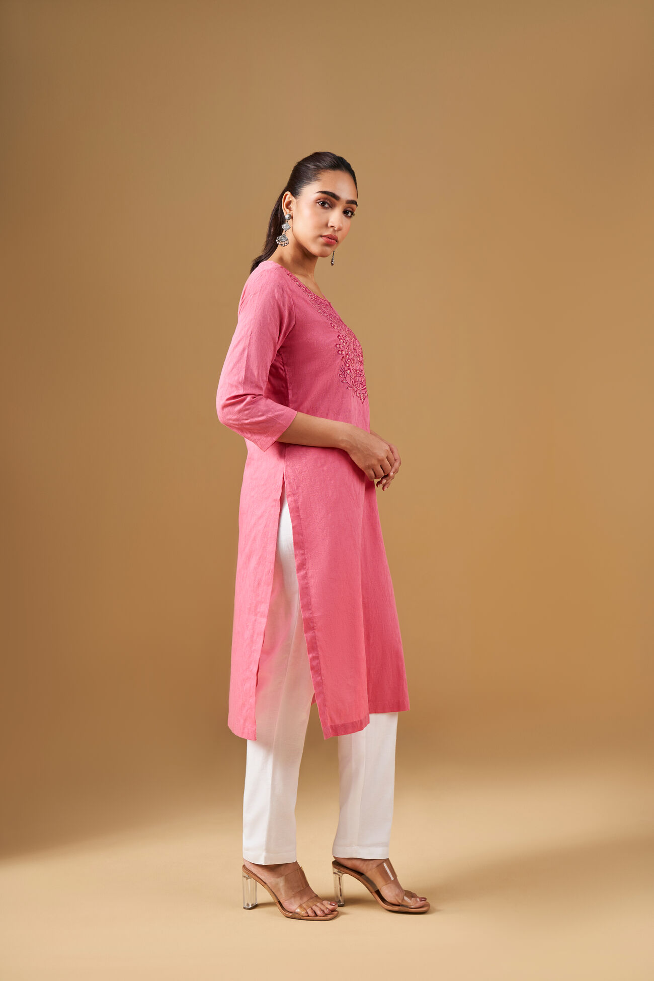 Ethnic Floral Embroidered Cotton Kurta, Coral, image 3