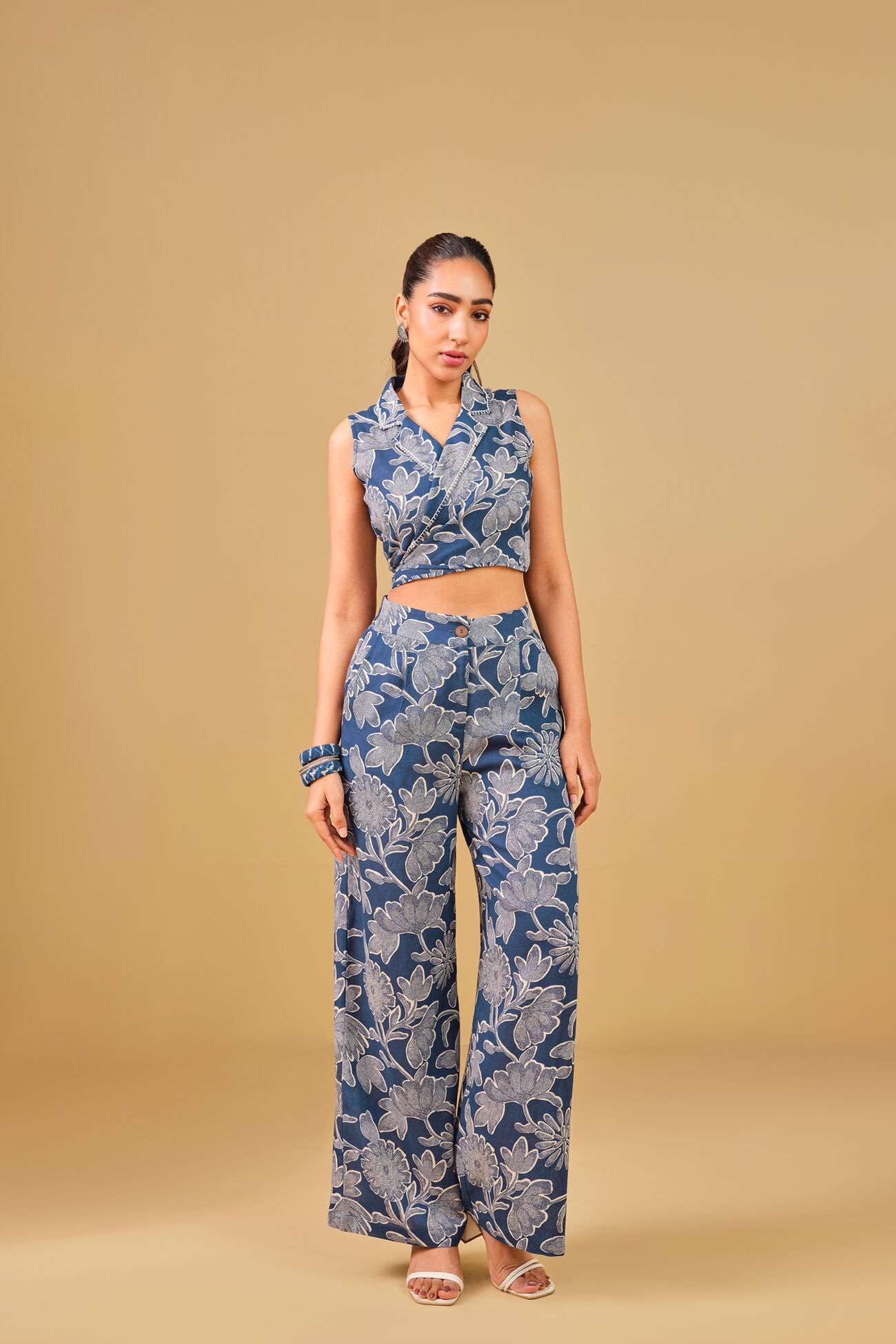Abstract floral co-ord, Navy Blue, image 2