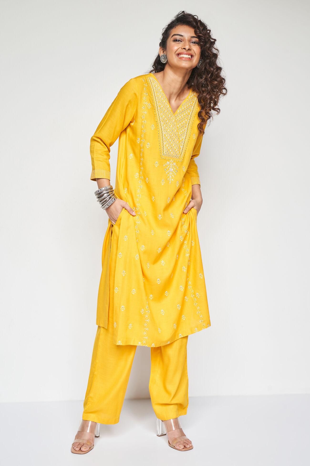 Panna embroidered kurta set, Yellow, image 8