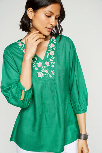 Green Solid Embroidered Straight Top, Green, image 2