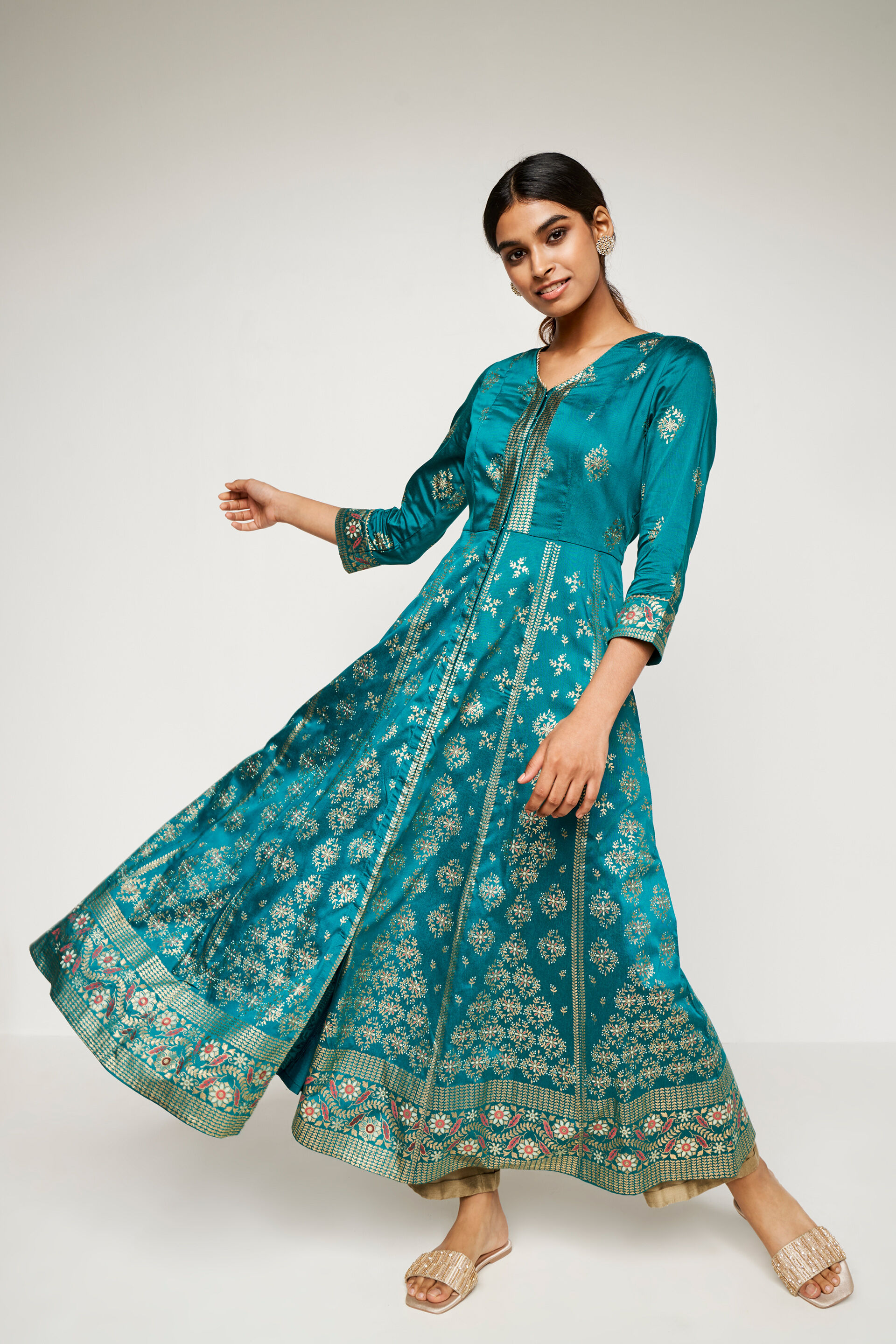 Buy Multicoloured Kurtis & Tunics for Women by Zanaaya Online | Ajio.com