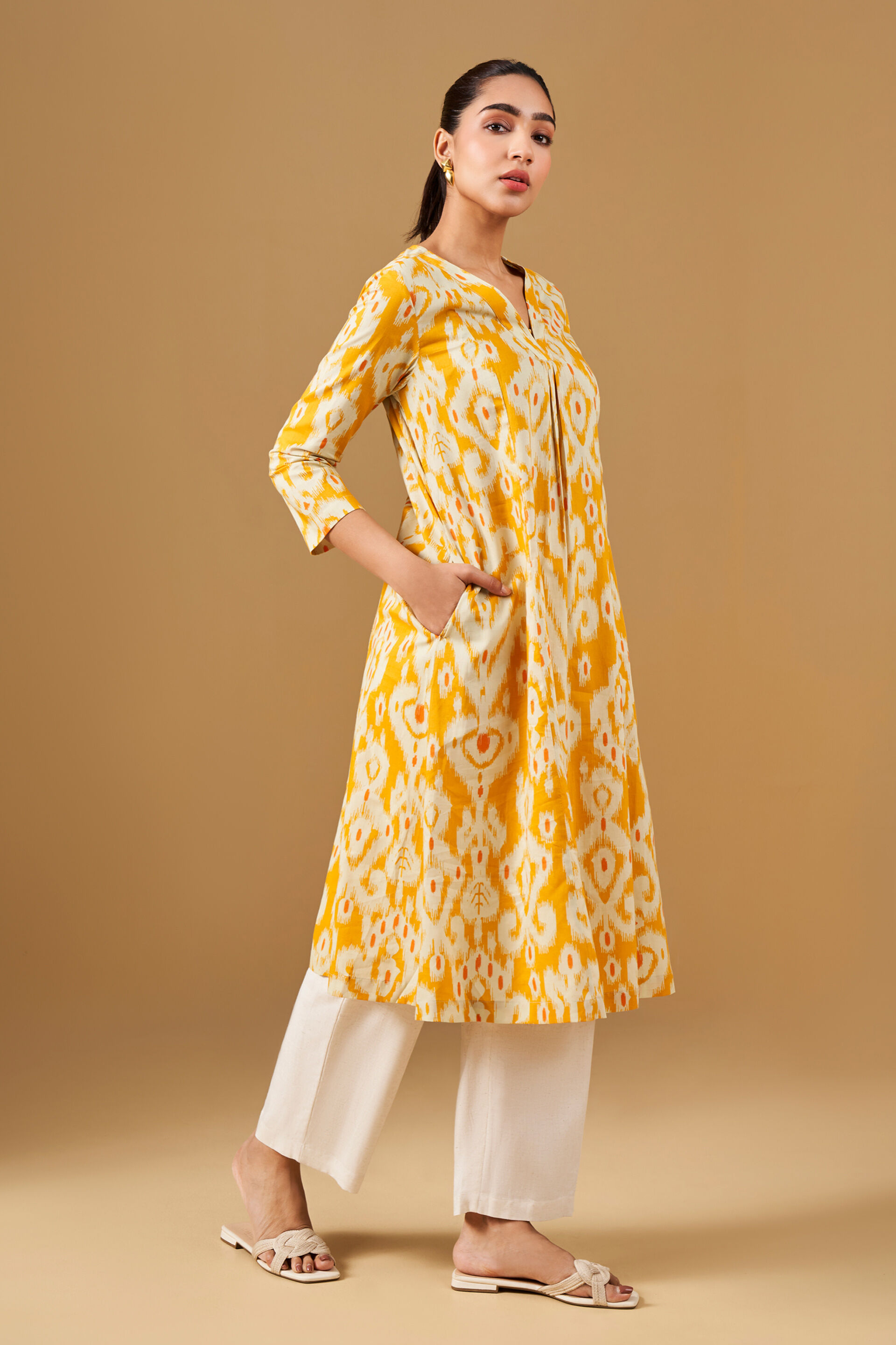 Ikat Kurtis - Buy Ikkat Kurtis Kurtas Online for Women at Best Prices In  India | Flipkart.com