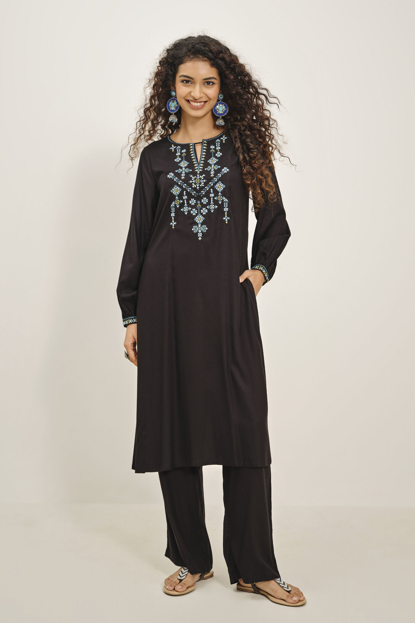 Nyaasa Embroidered Black Kurta