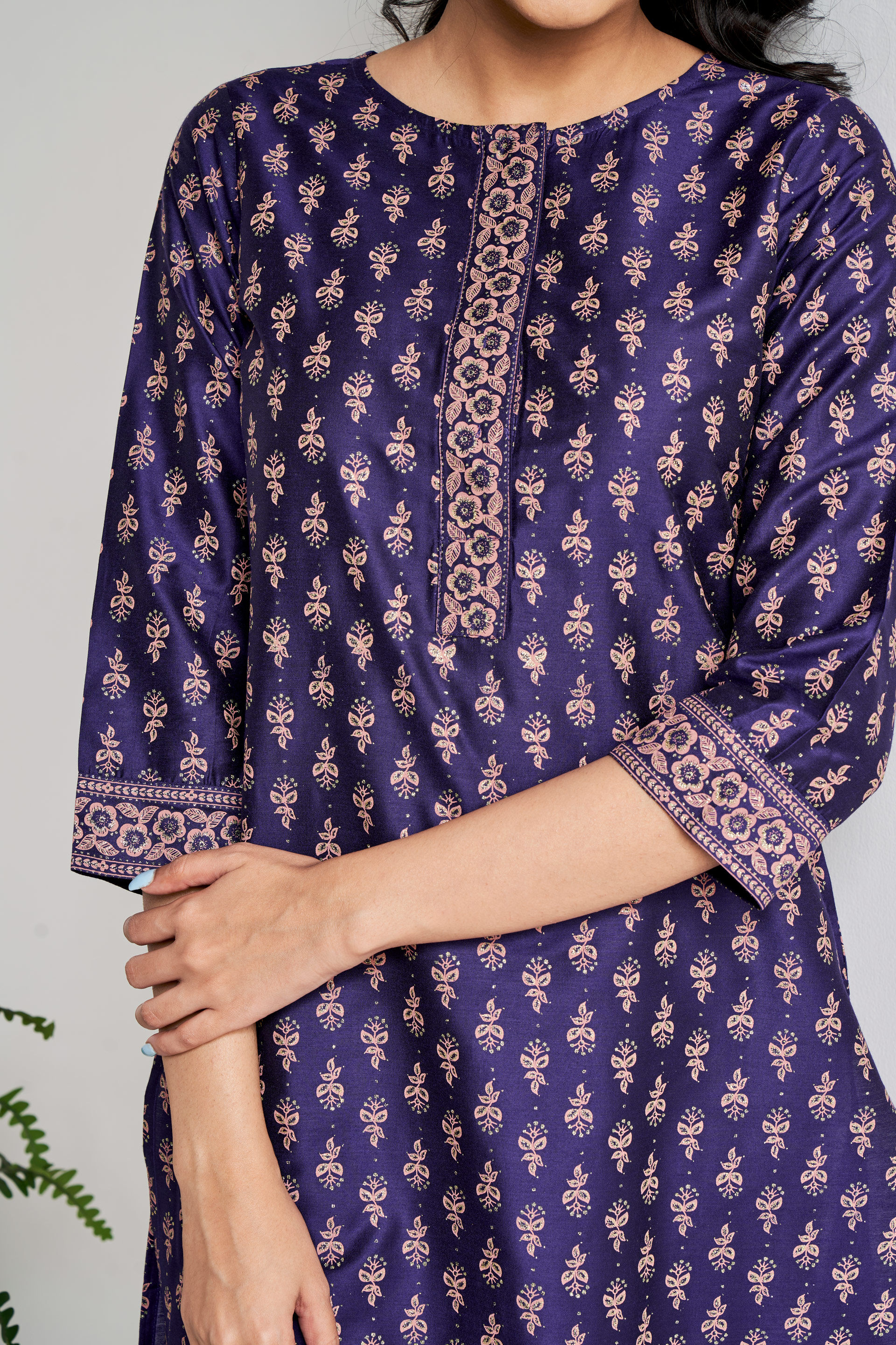 Purple Ethnic Motifs Straight Kurta, Purple, image 2
