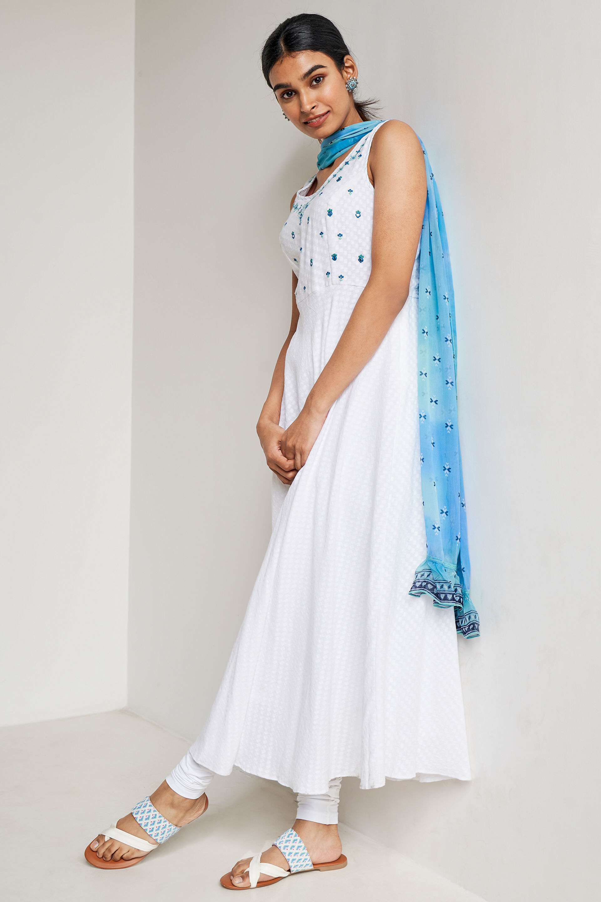 Global desi 2025 white kurti