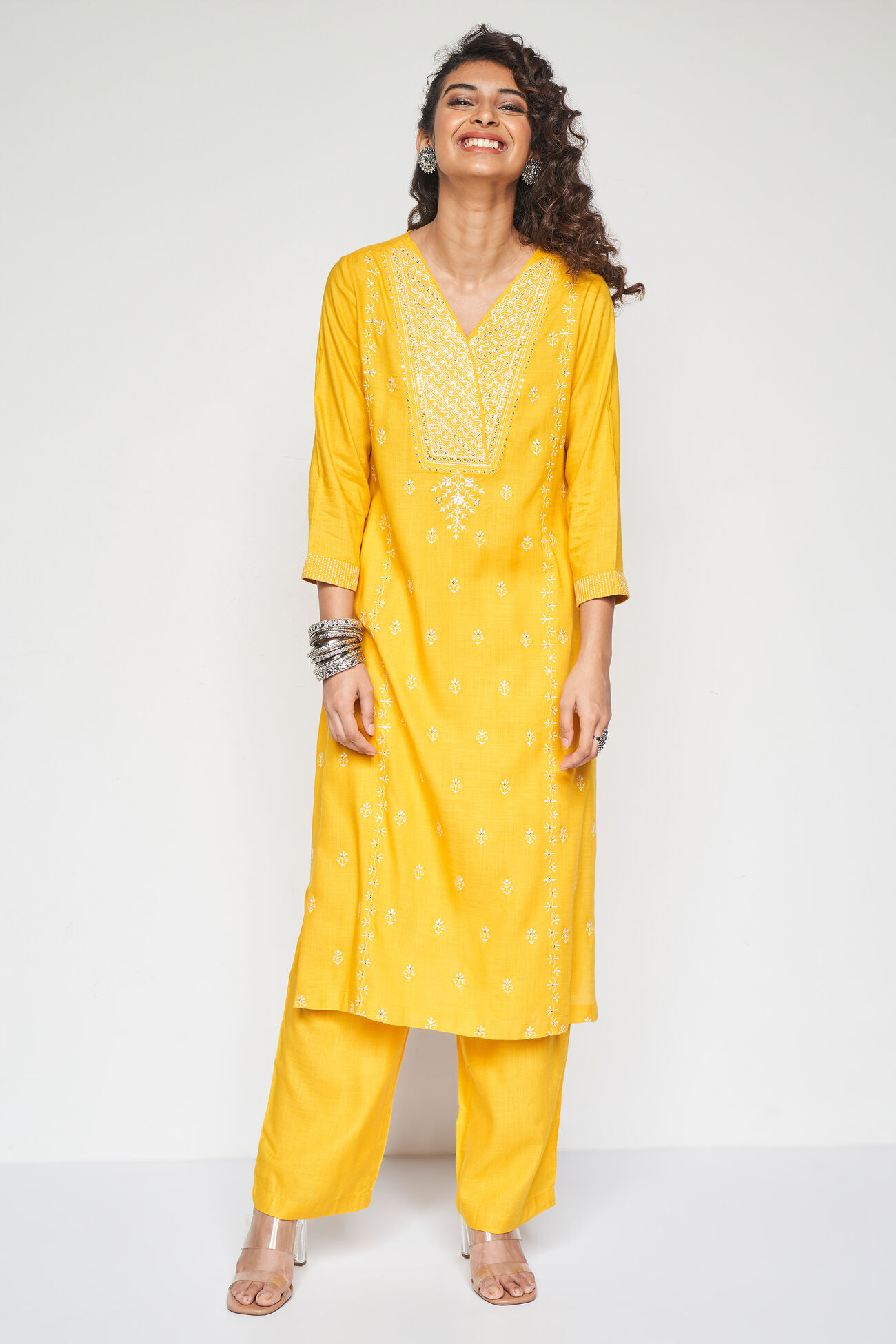 Panna embroidered kurta set, Yellow, image 7