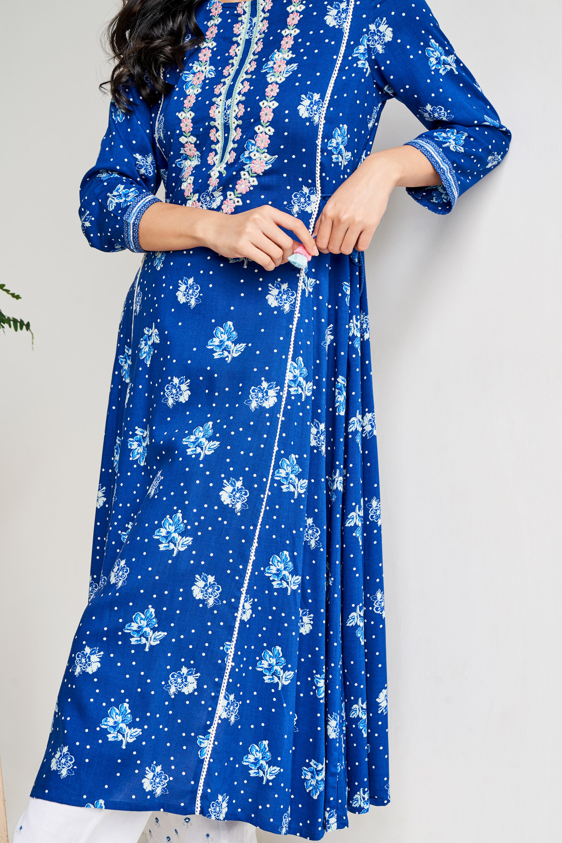 Global Desi in surat - manufacturer Branded global desi Kurti Seller , Global  Desi Brand Ladies Trouser Wholesaler gujarat