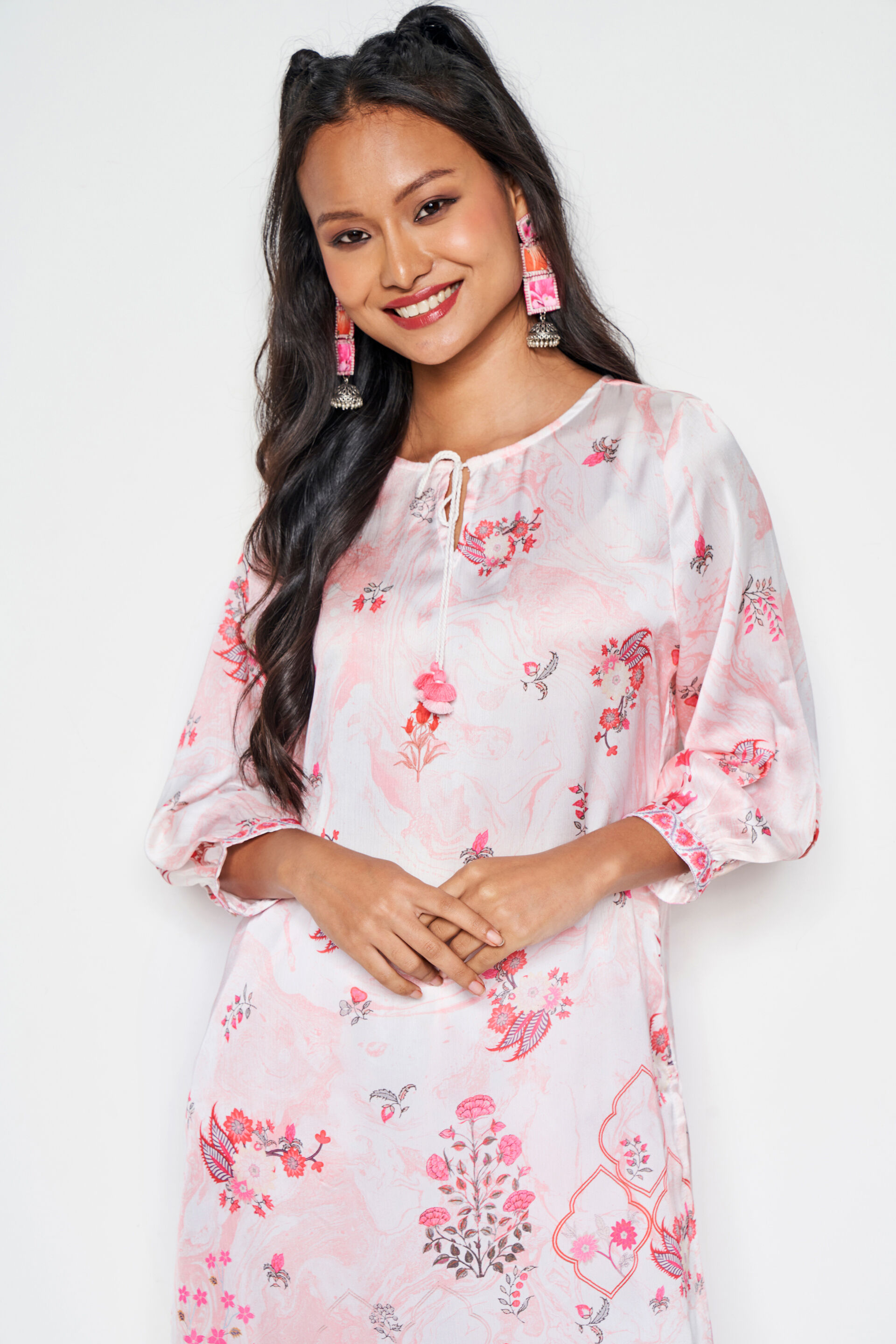 Tender Petals Kurta Set, Peach, image 4