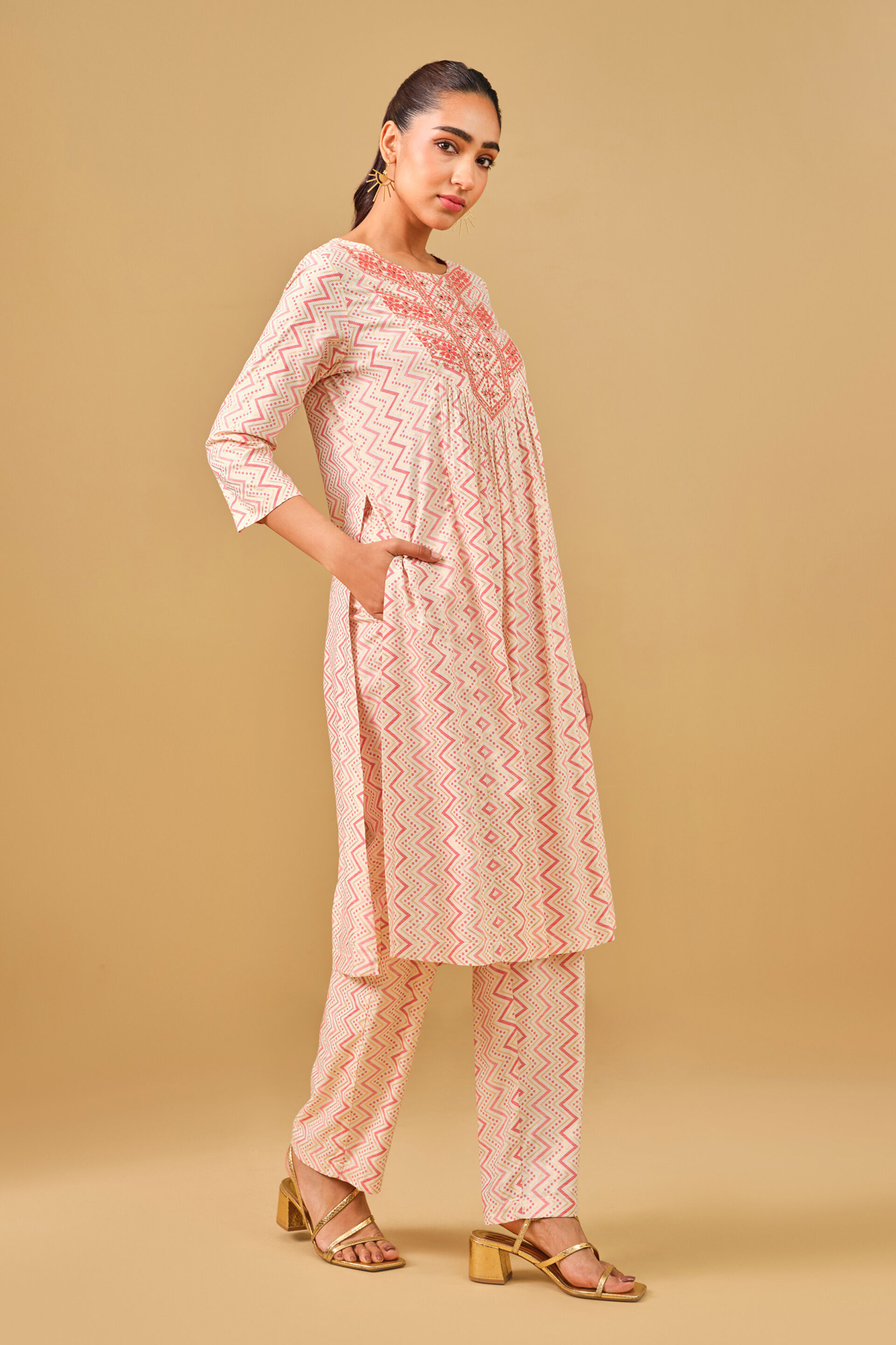 Mirror Embroidered Viscose Kurta Set, Off White, image 3