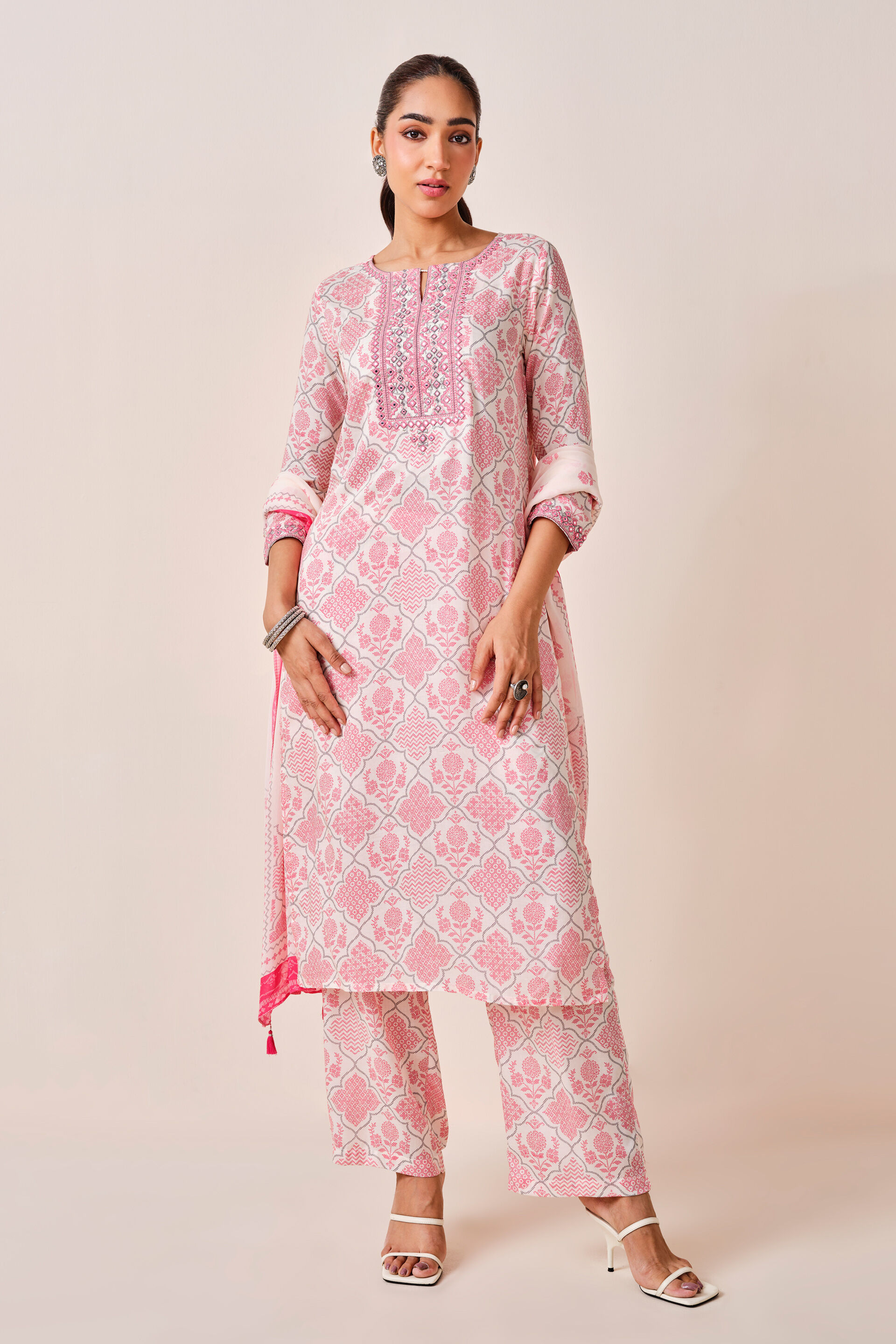 Soft Pink Printed Kurta Set, Pink, image 2