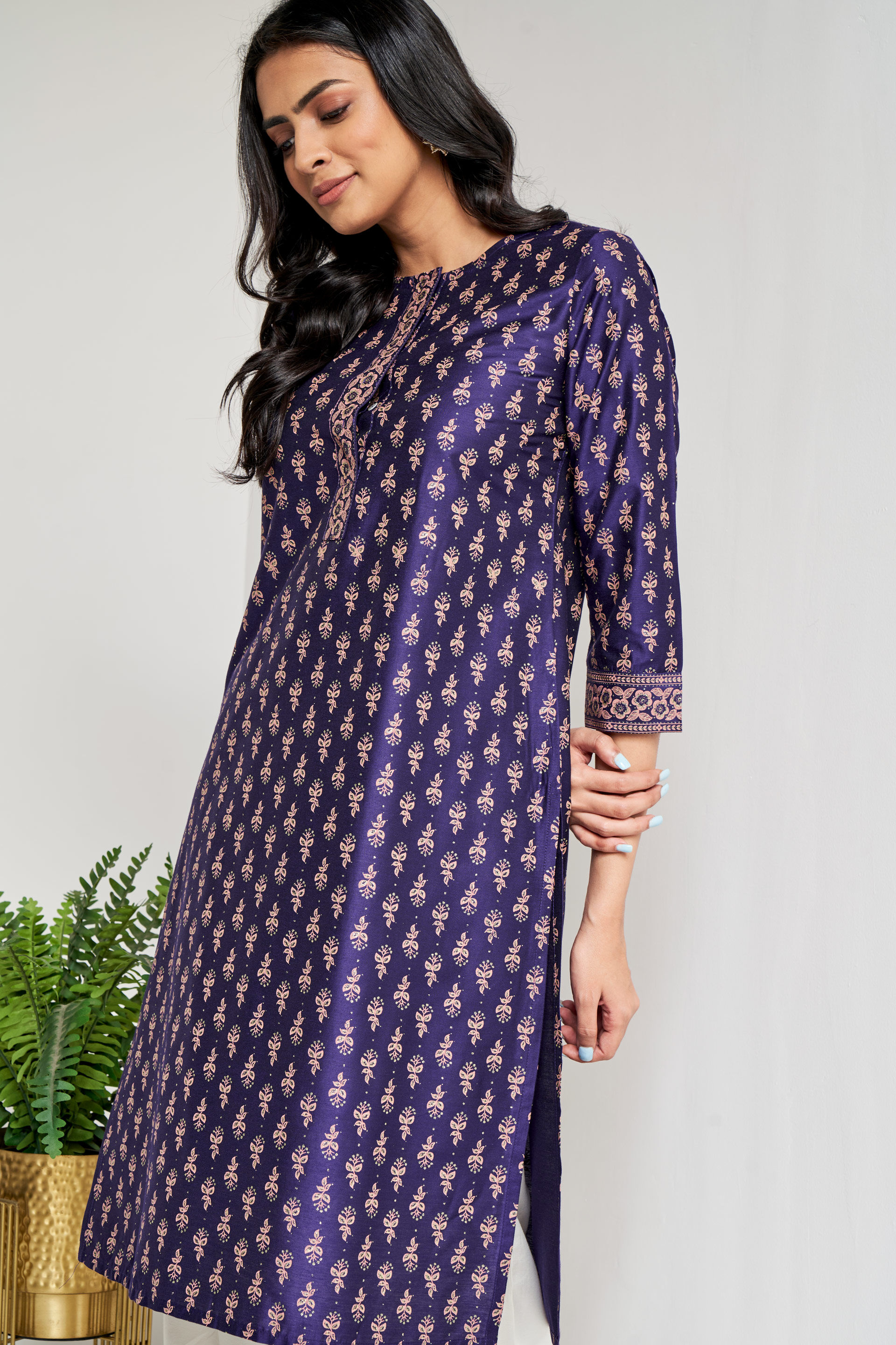Purple Ethnic Motifs Straight Kurta, Purple, image 6