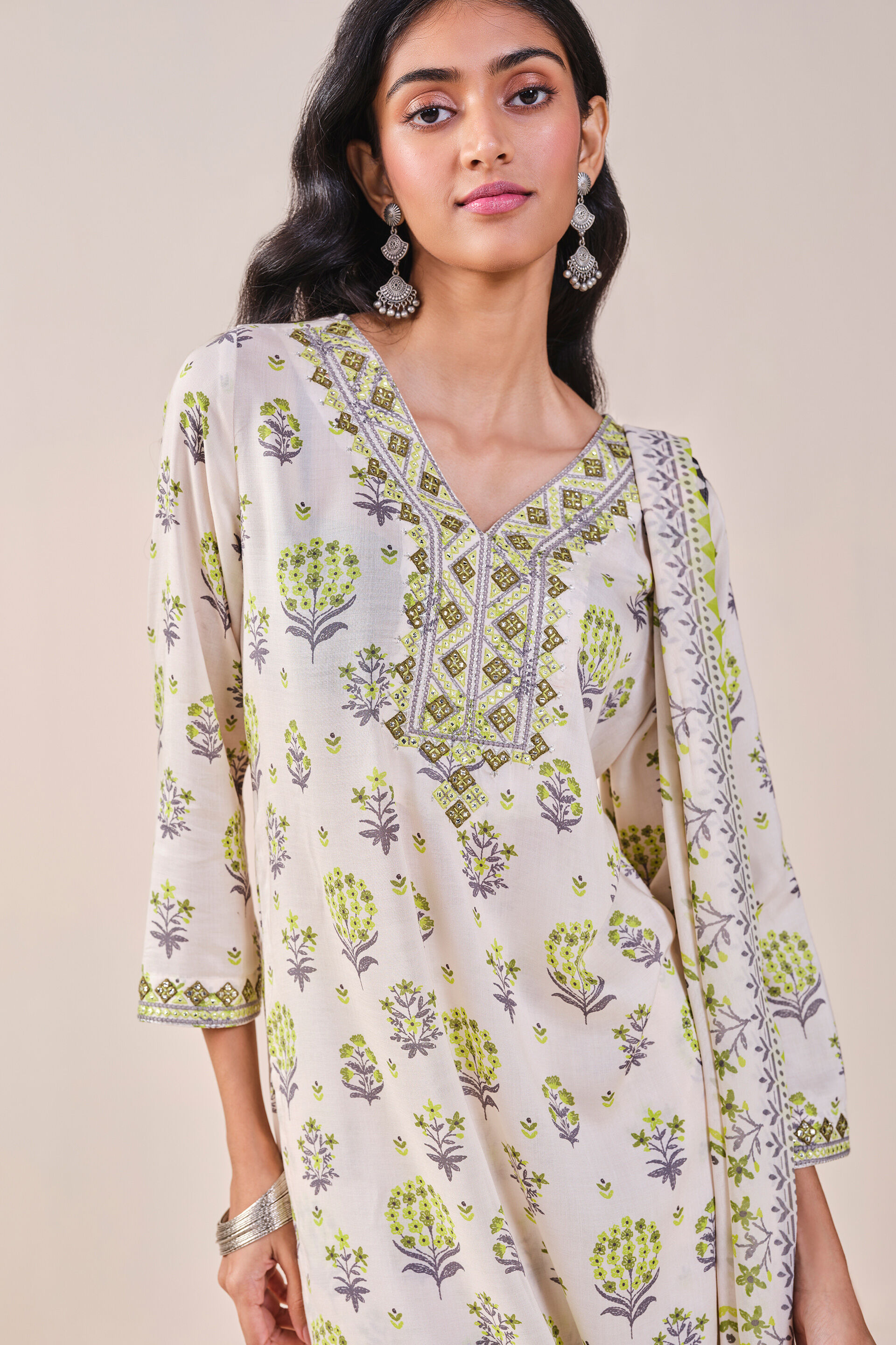 Off White Butti Printed Viscose Kurta Set, Off White, image 6