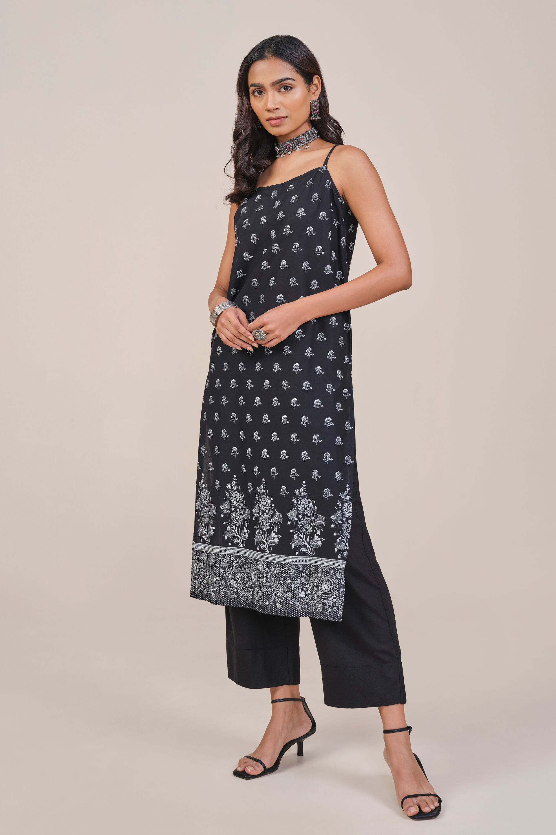 Black Placement Print Sleeveless Kurta, Black, image 2