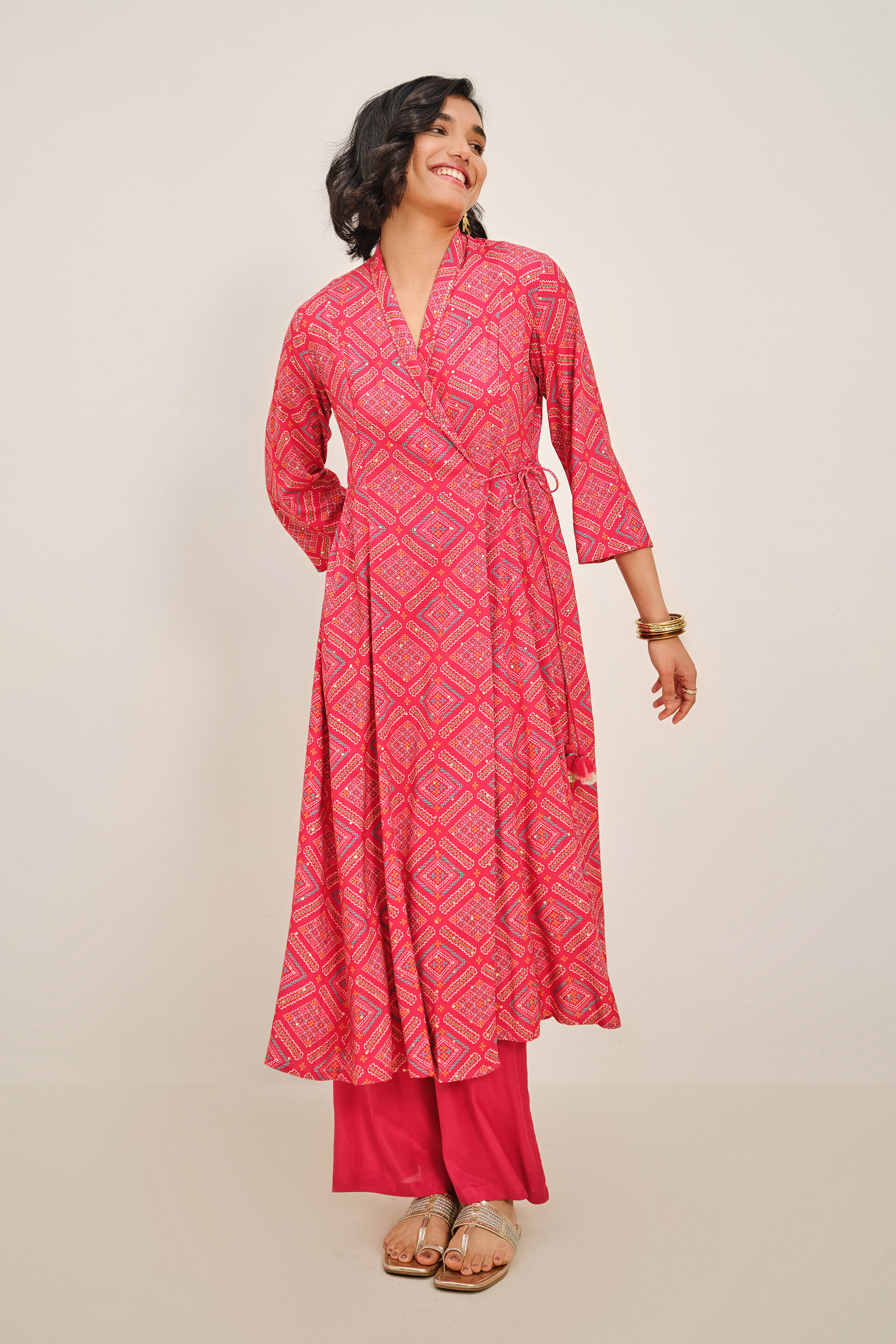 Laal Guldasta Kurta Set, Red, image 2