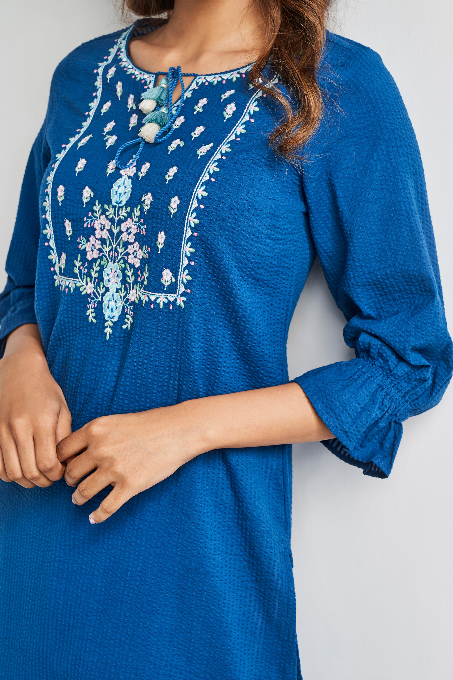 Global desi clearance short kurtis