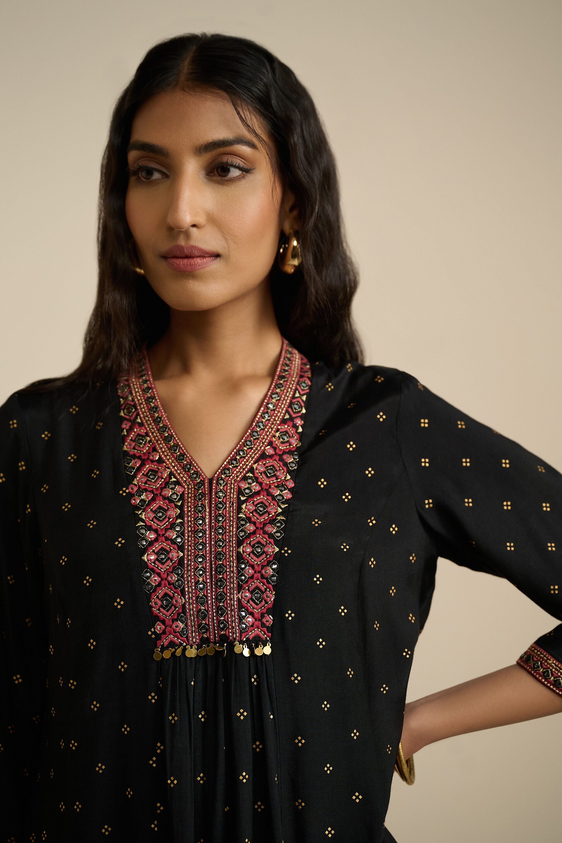 Daastan-e-Kurta, Black, image 5