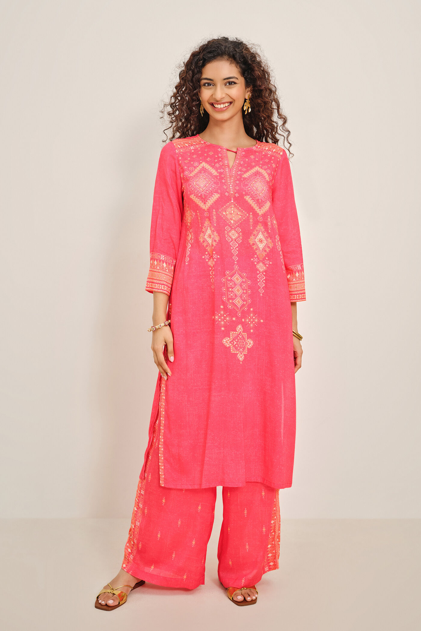 Fida-on-Fuchsia Kurta Set