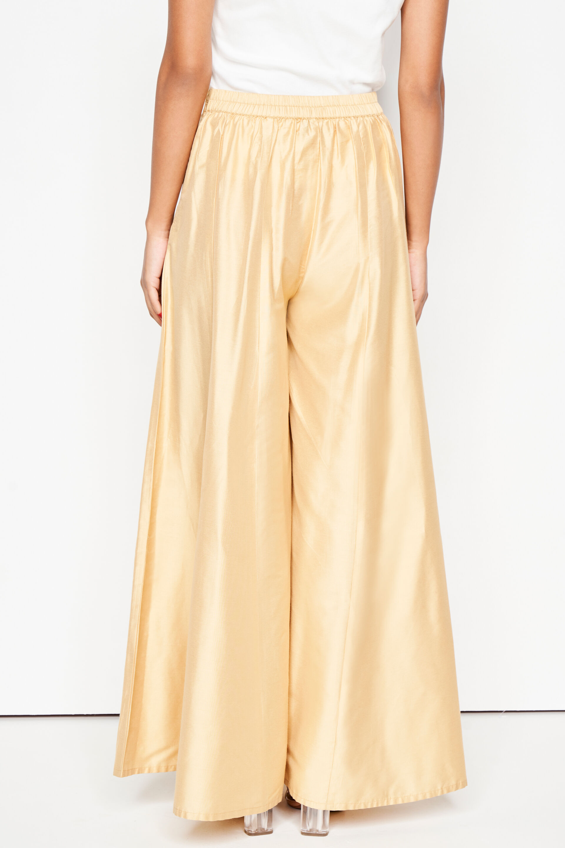 Buy our Gold Sharara online from globaldesi.in SC FW23GM173SHRPST
