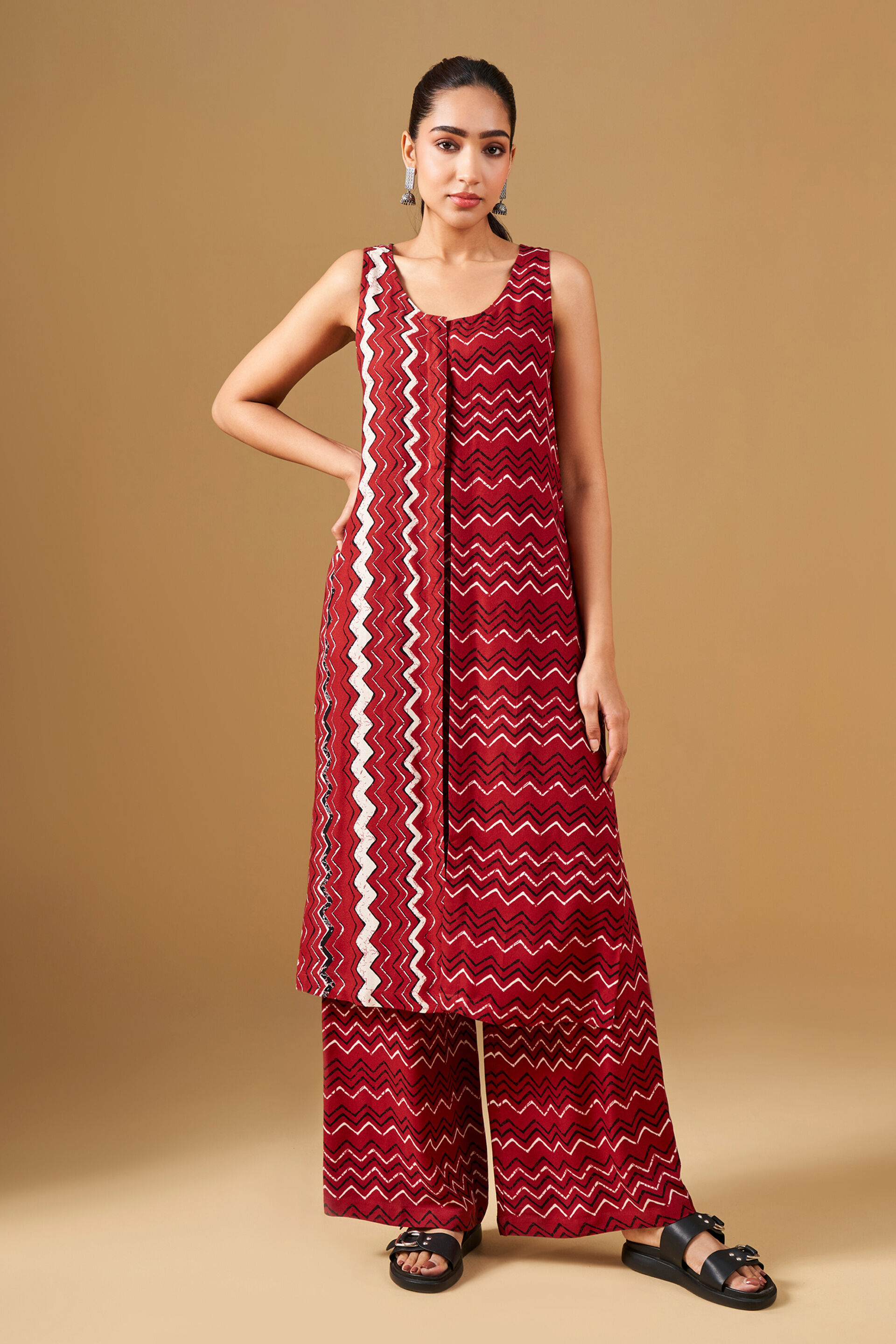 Geometric Print Viscose Red Kurta Set, Red, image 5