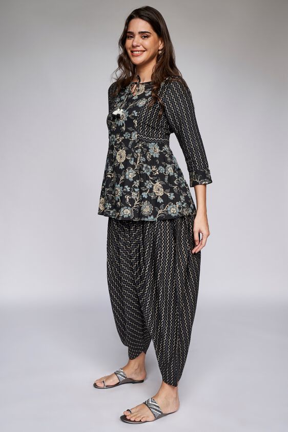 4 - Black Floral A-Line Top, image 4