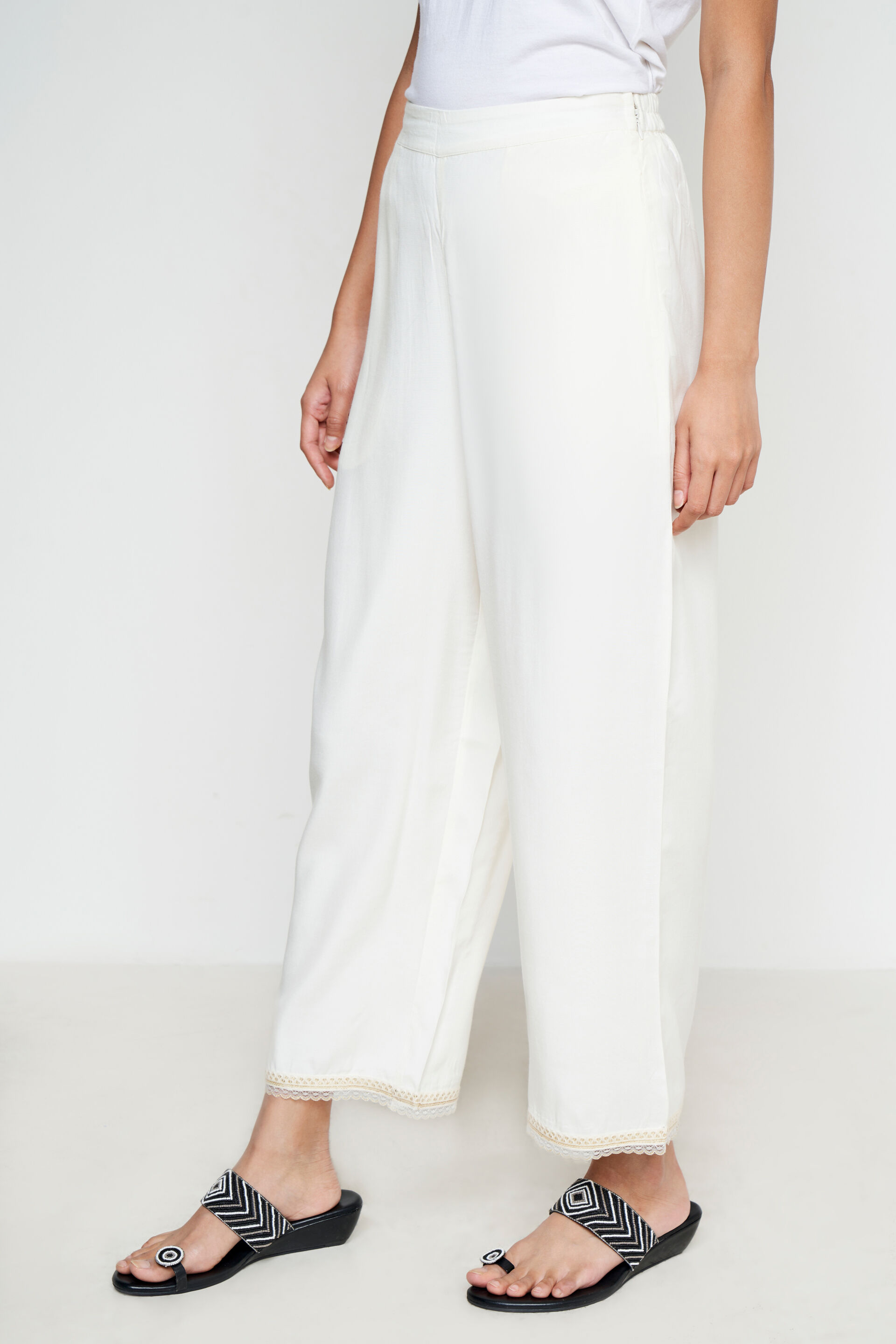 Off White Solid Lace Bottom, Off White, image 2